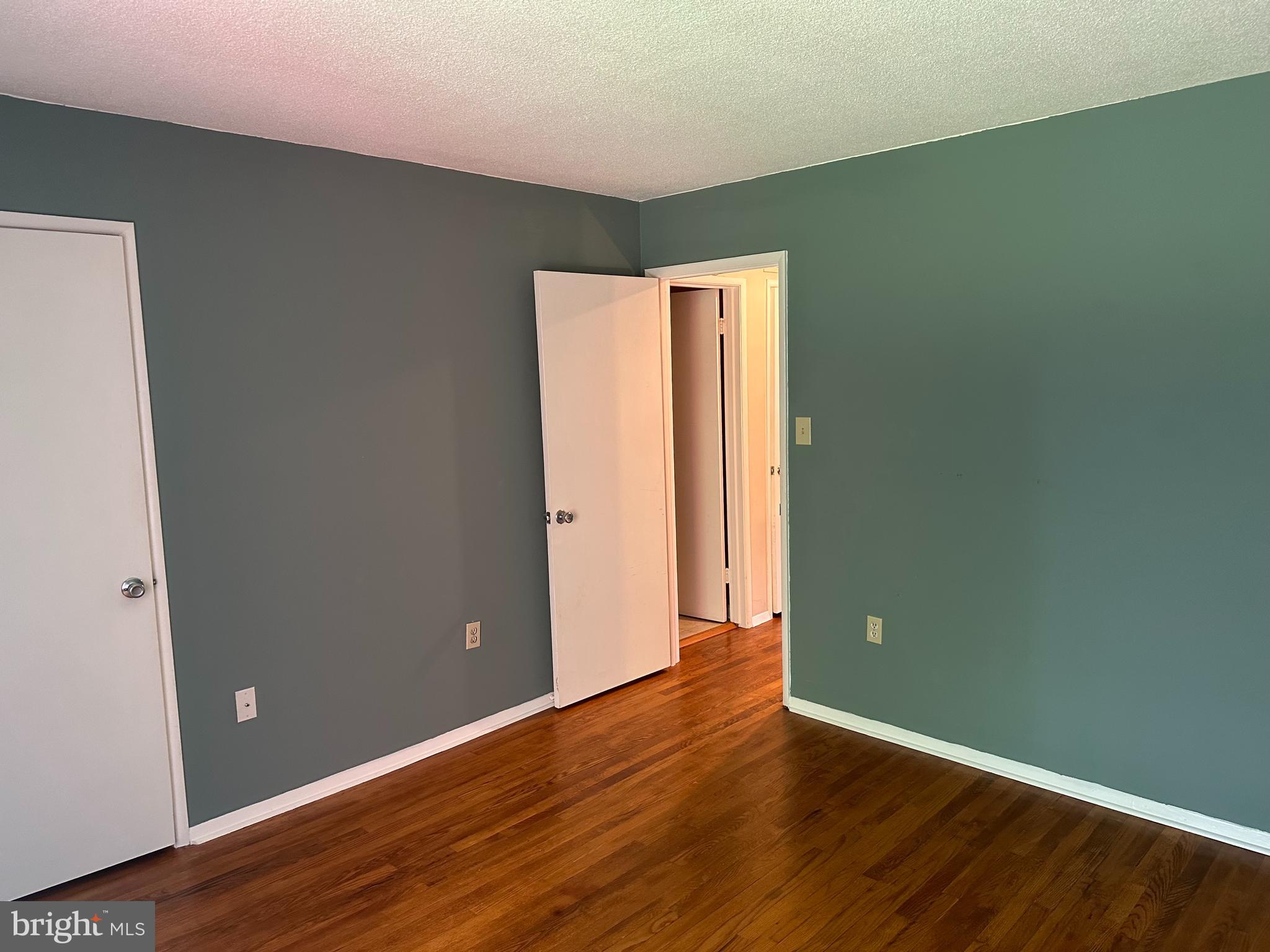 NORTHGATE SQUARE - Residential Lease