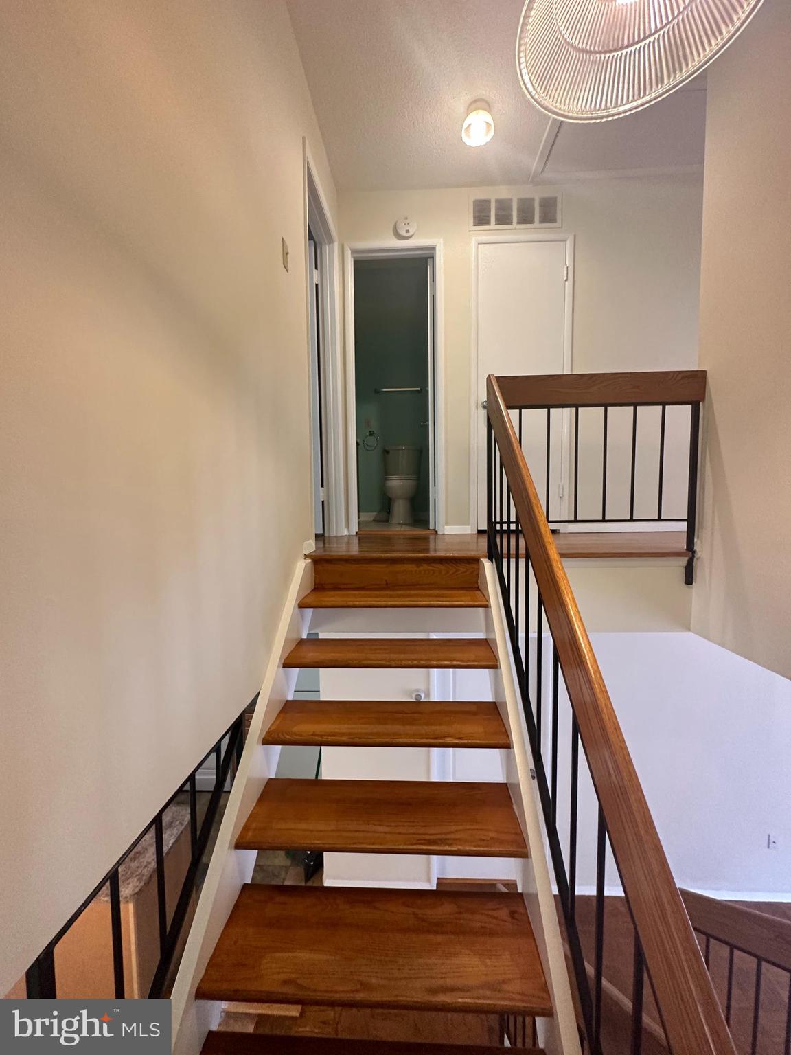 NORTHGATE SQUARE - Residential Lease