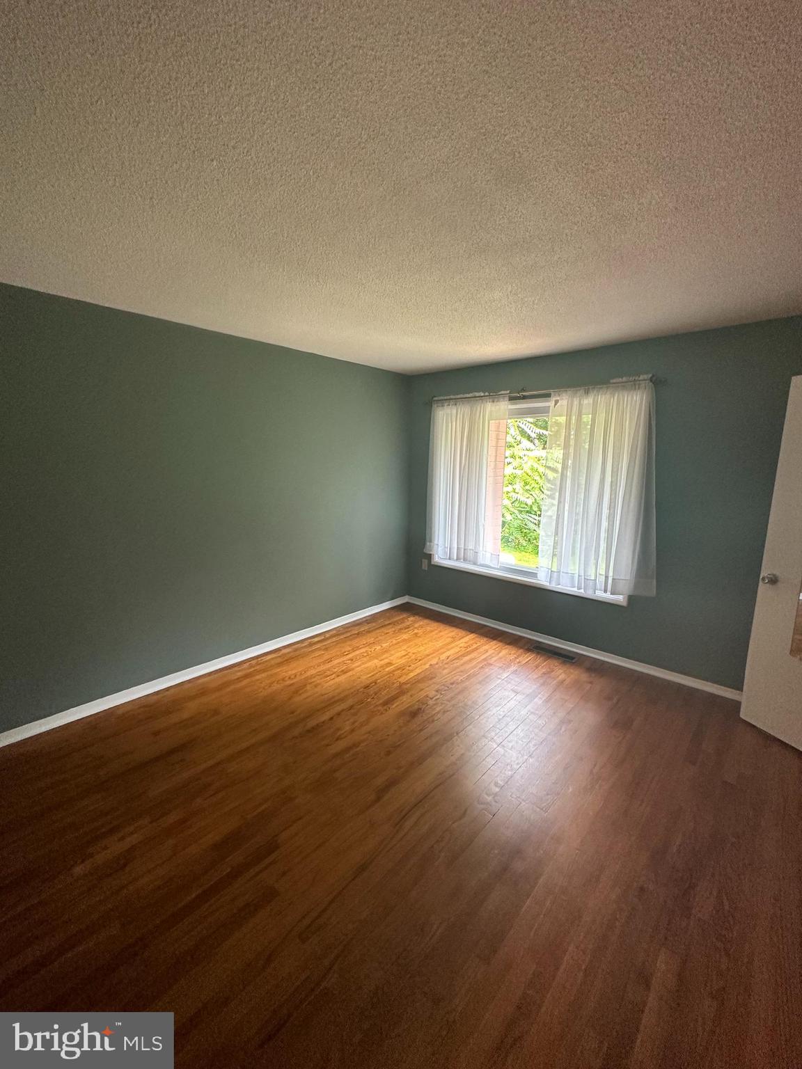 NORTHGATE SQUARE - Residential Lease