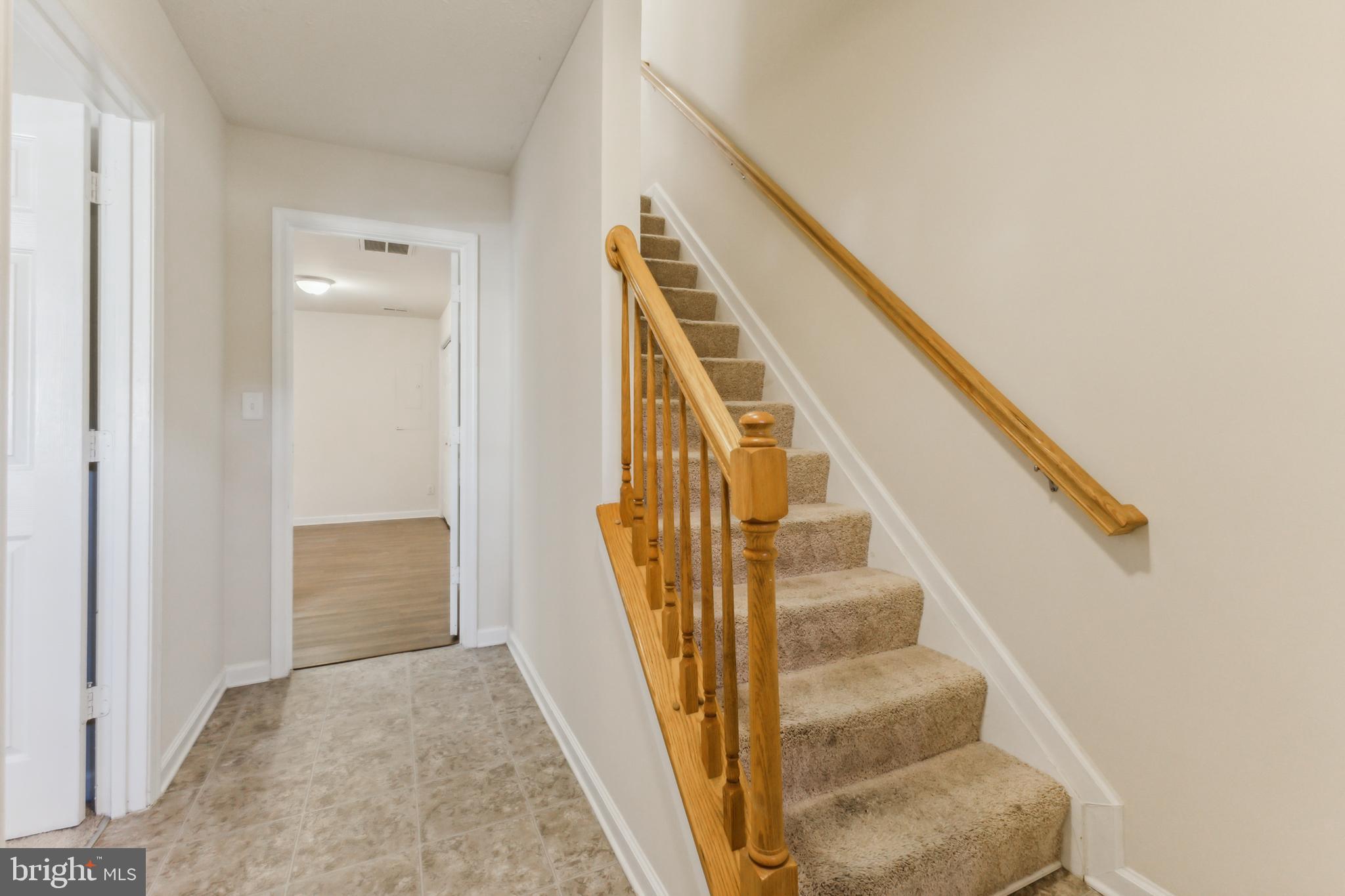 CHARLESTOWN COMMONS - Residential Lease