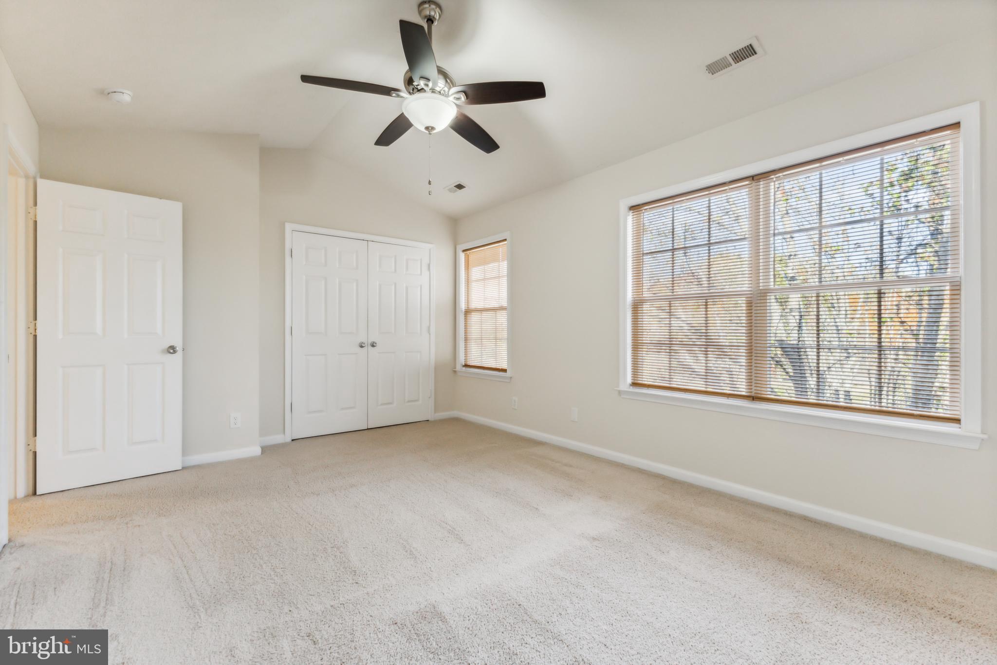 CHARLESTOWN COMMONS - Residential Lease