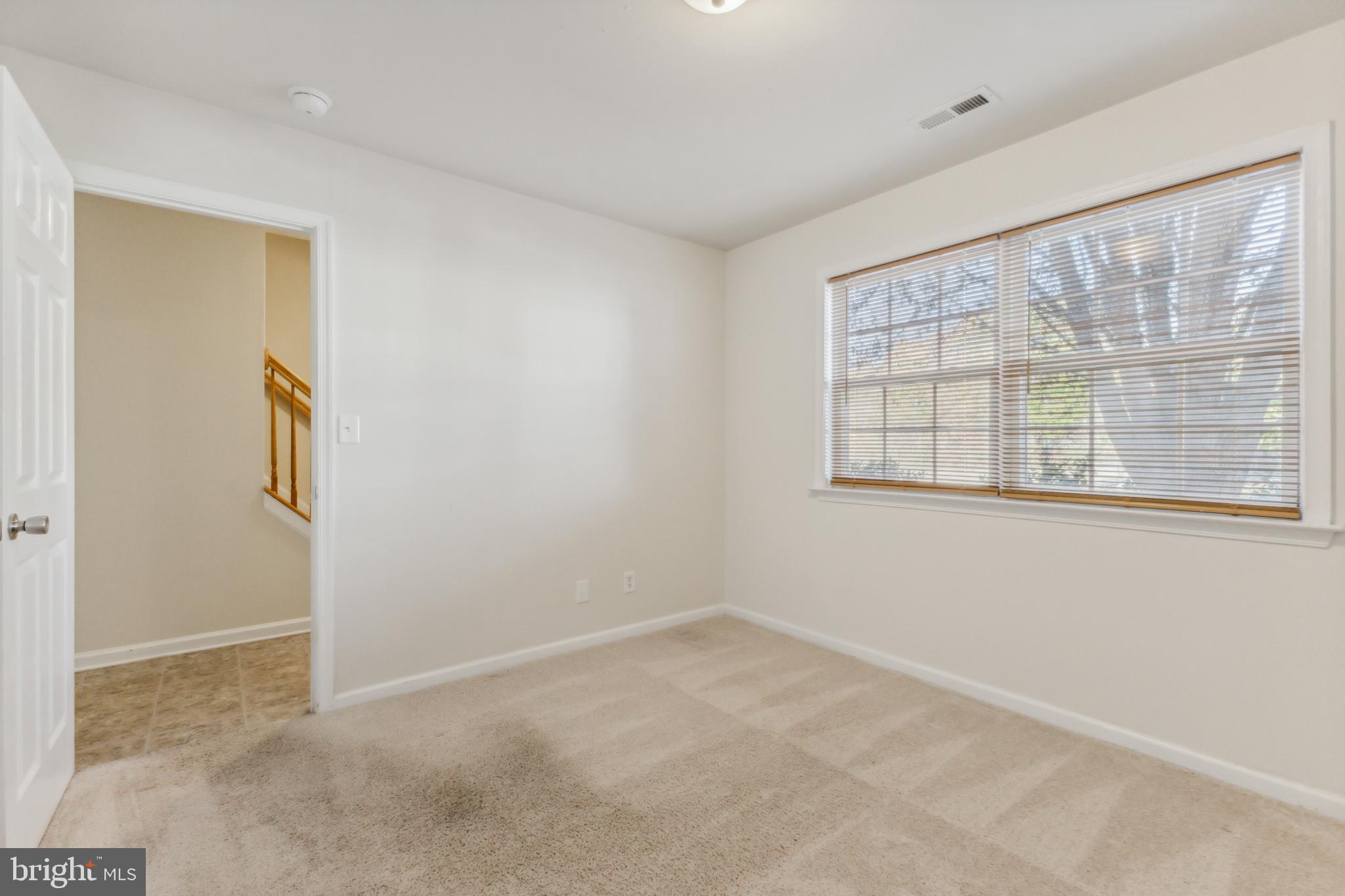 CHARLESTOWN COMMONS - Residential Lease