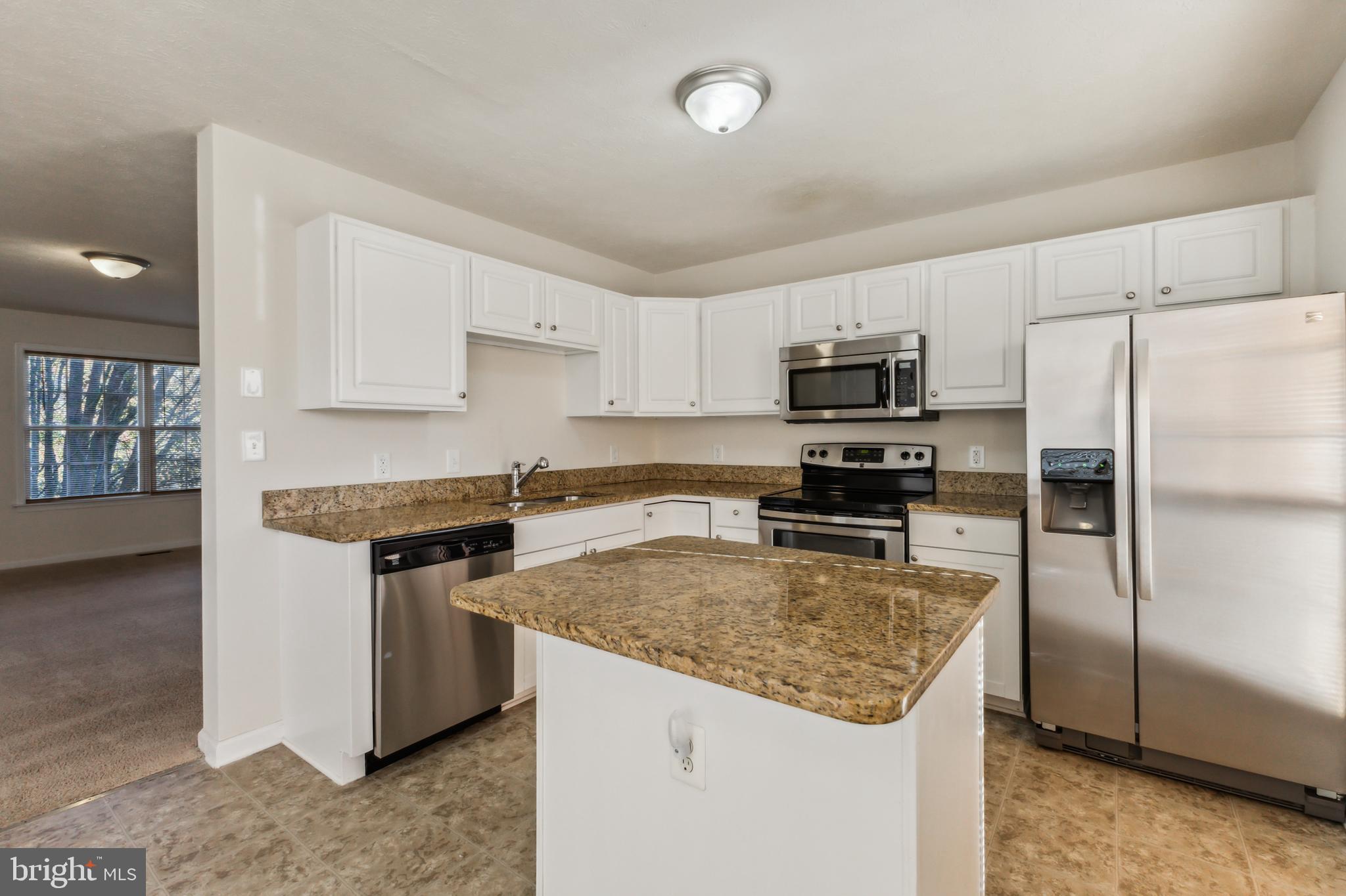 CHARLESTOWN COMMONS - Residential Lease