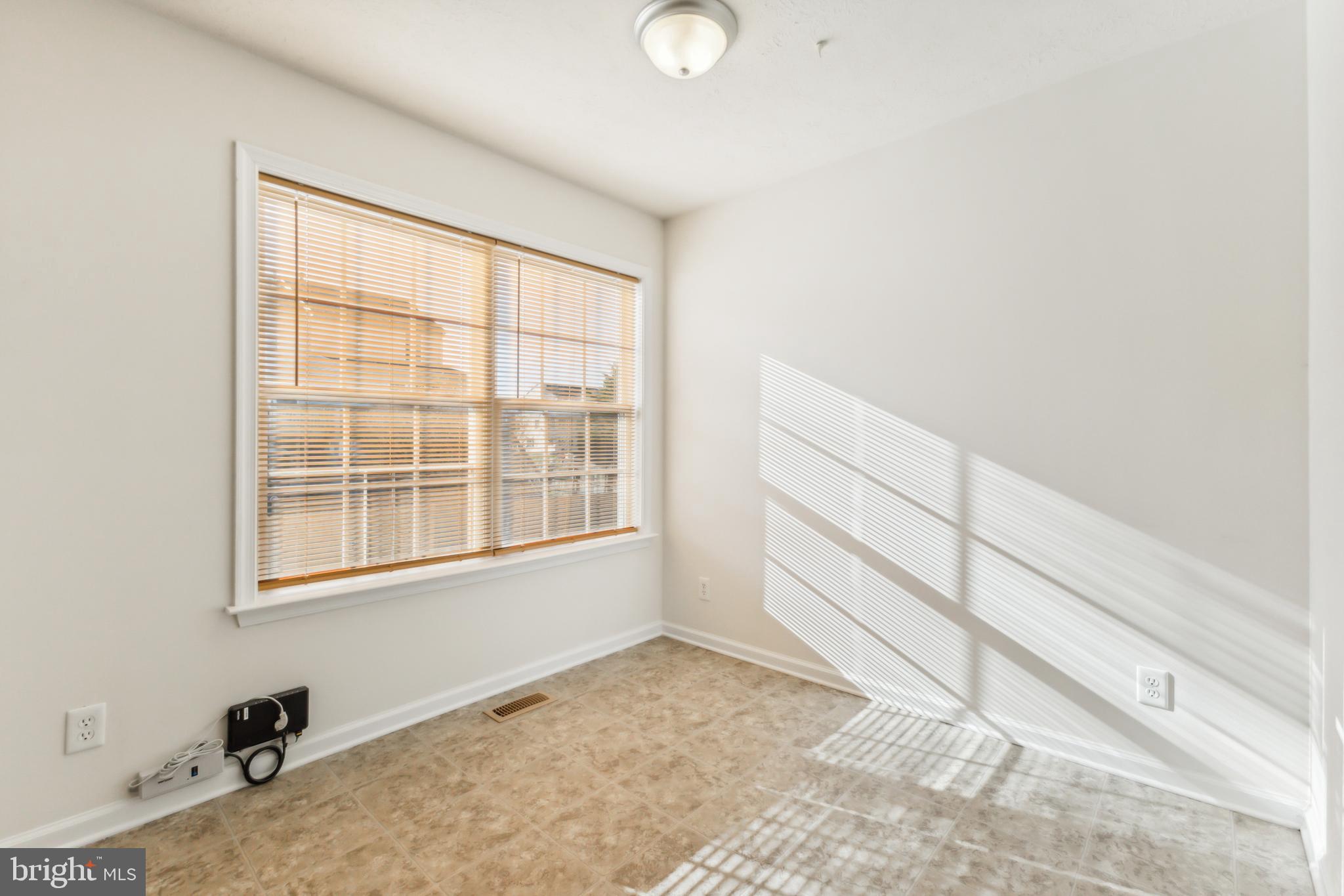 CHARLESTOWN COMMONS - Residential Lease