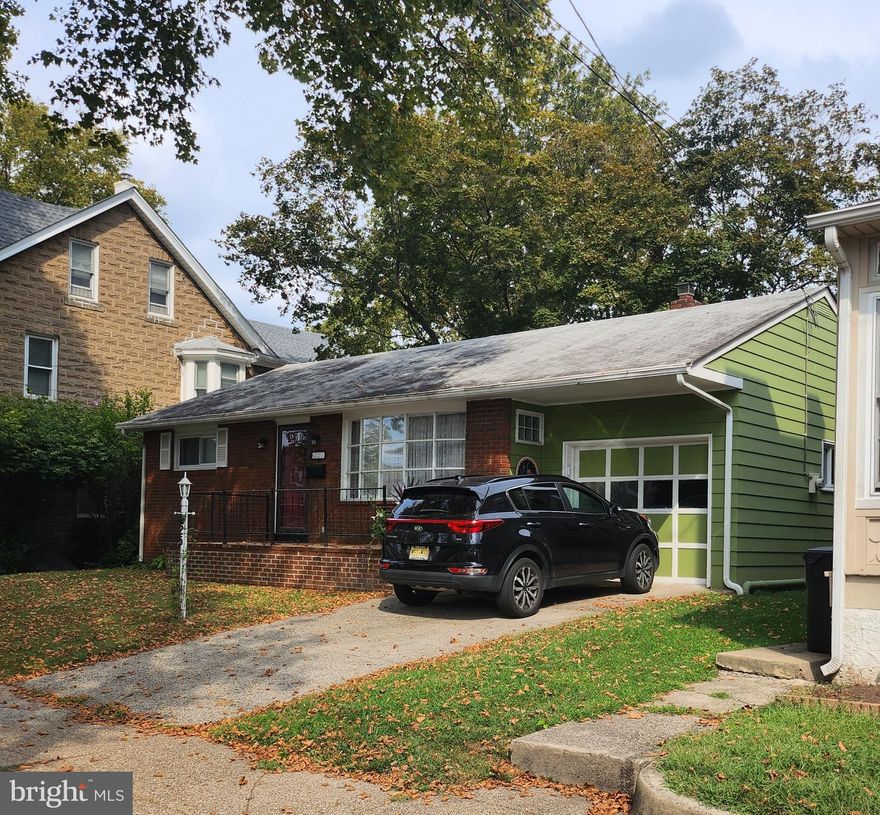 This cute ranch style home sits back from Beaver street on a double city lot.  Minutes’ walk to downtown Bristol – grocery, activities and entertainment.  Just a few minutes to access to interstate 95.  Only 2 blocks from the Amtrak/Trenton Local Station with less than 45 min to New York City or Center City Philadelphia.  625 Beaver has an amazing yard excellent for 3 seasons of entertainment or just relaxation.  Flowers galore blooming 5 months of the year.  With 2 bedrooms, 2 full baths, hardwood floors, full basement partially finished and finishable, 1 car garage and central air this home is ideal to grow with or right size to for your future.