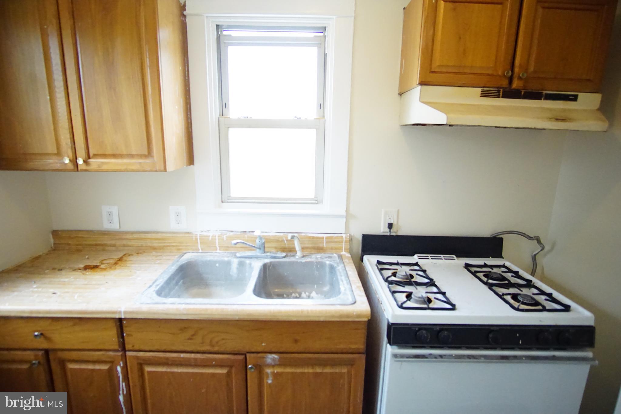 BROOKWOOD - Residential Lease