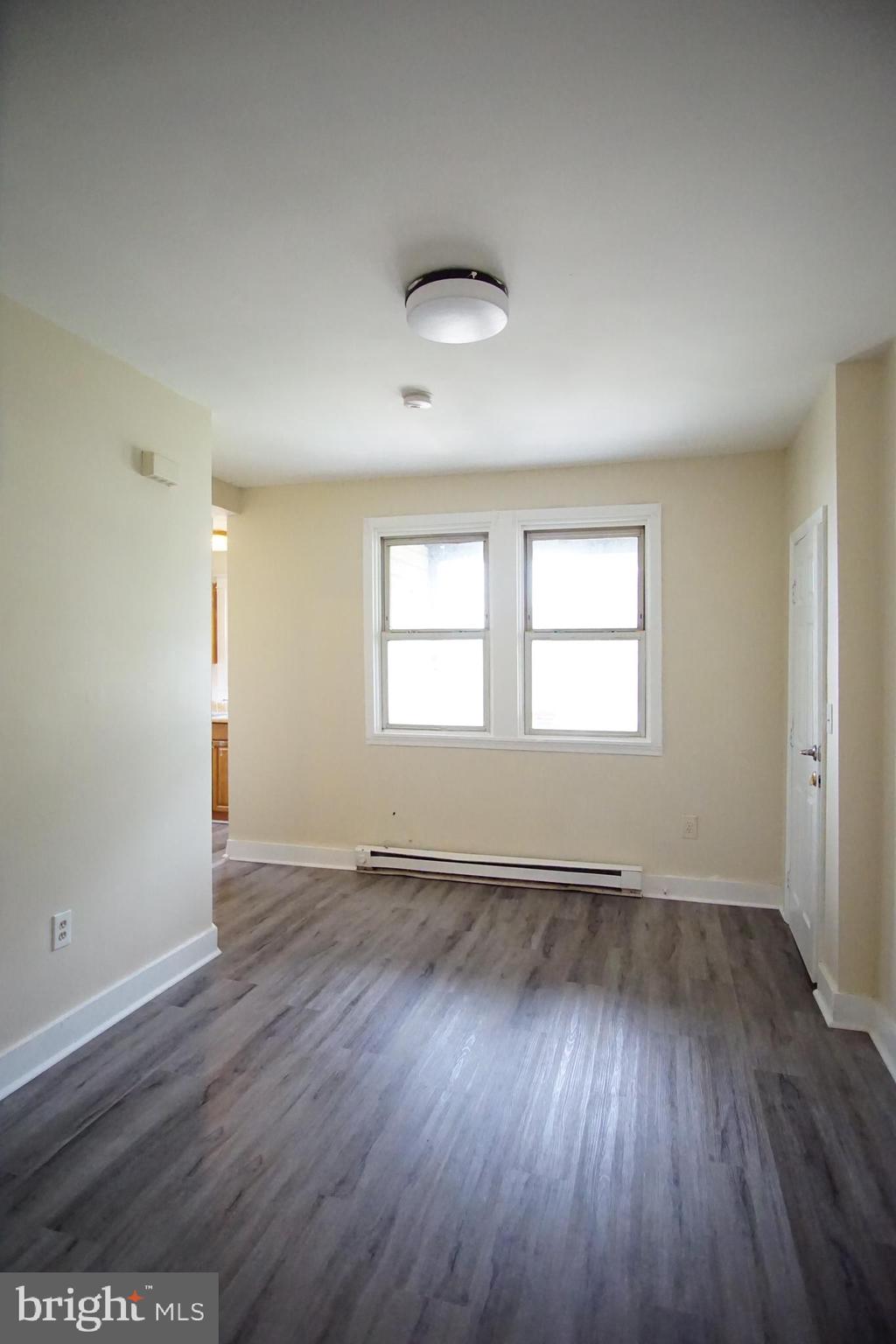 BROOKWOOD - Residential Lease