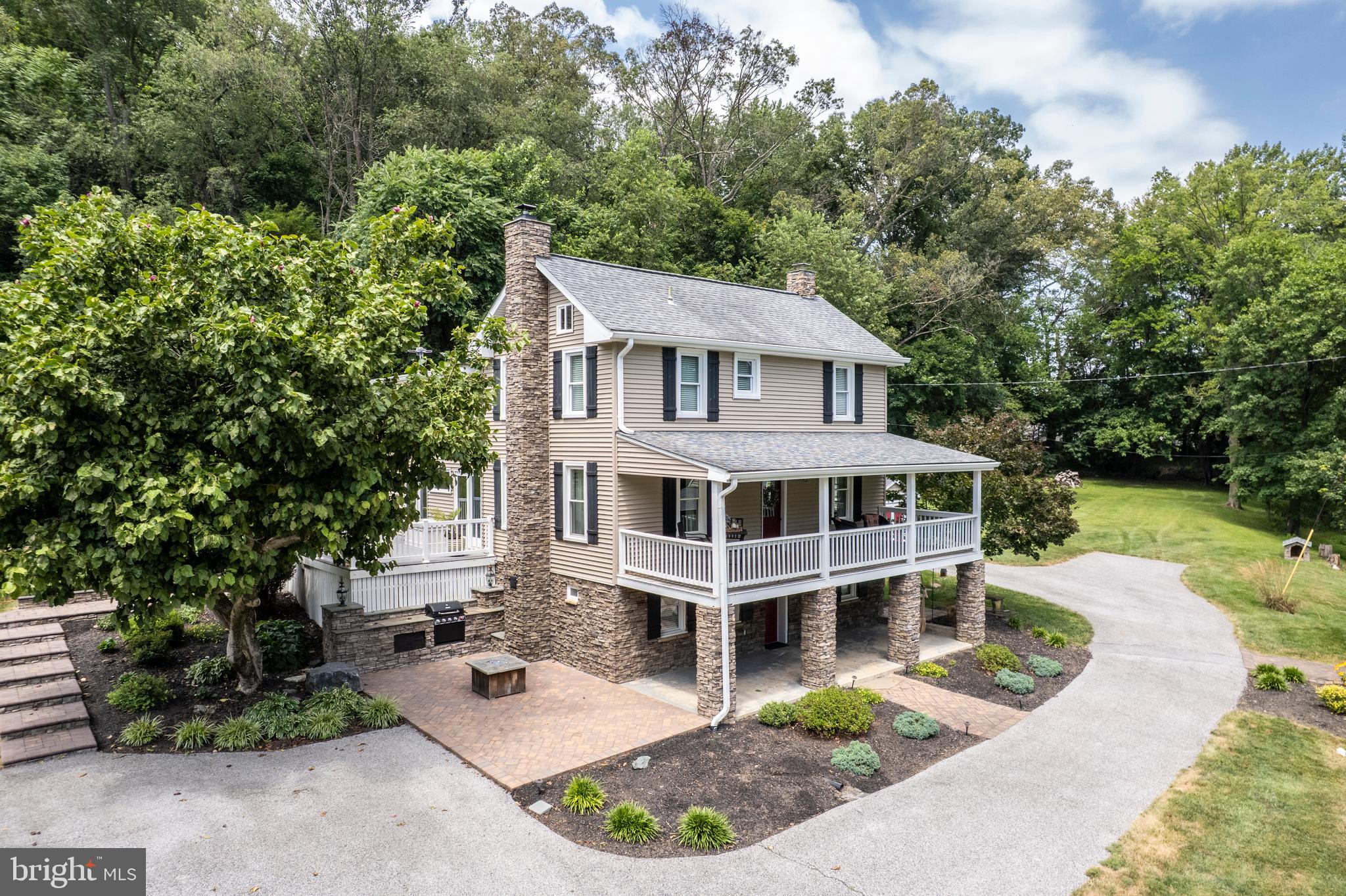10 SMITH ROAD