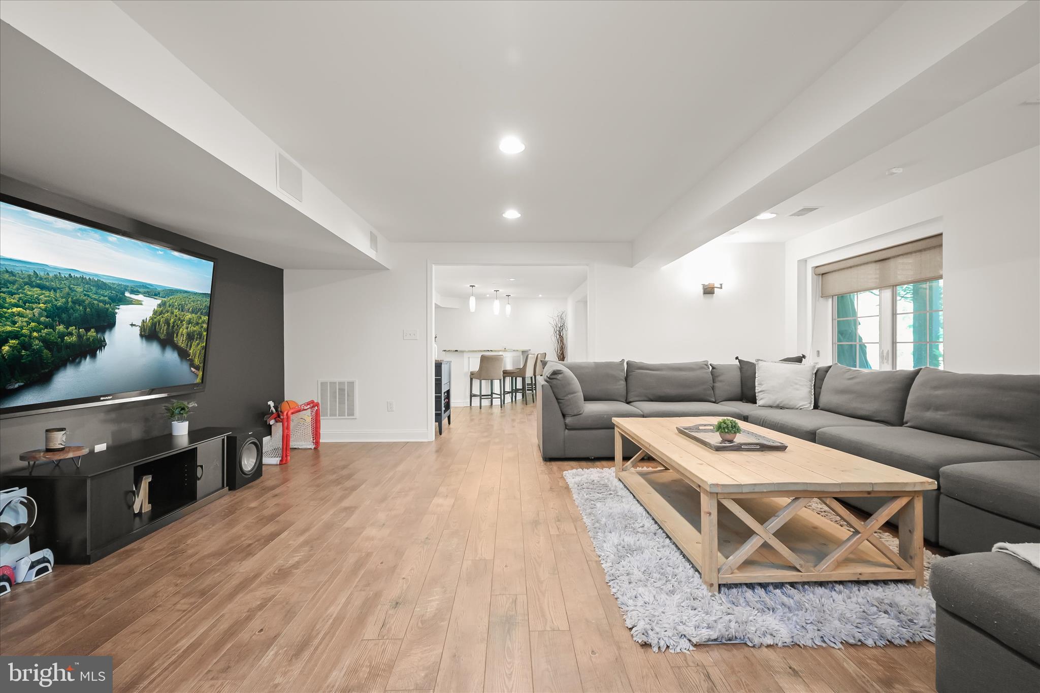 VILLAGE OF RIVER HILL - Residential