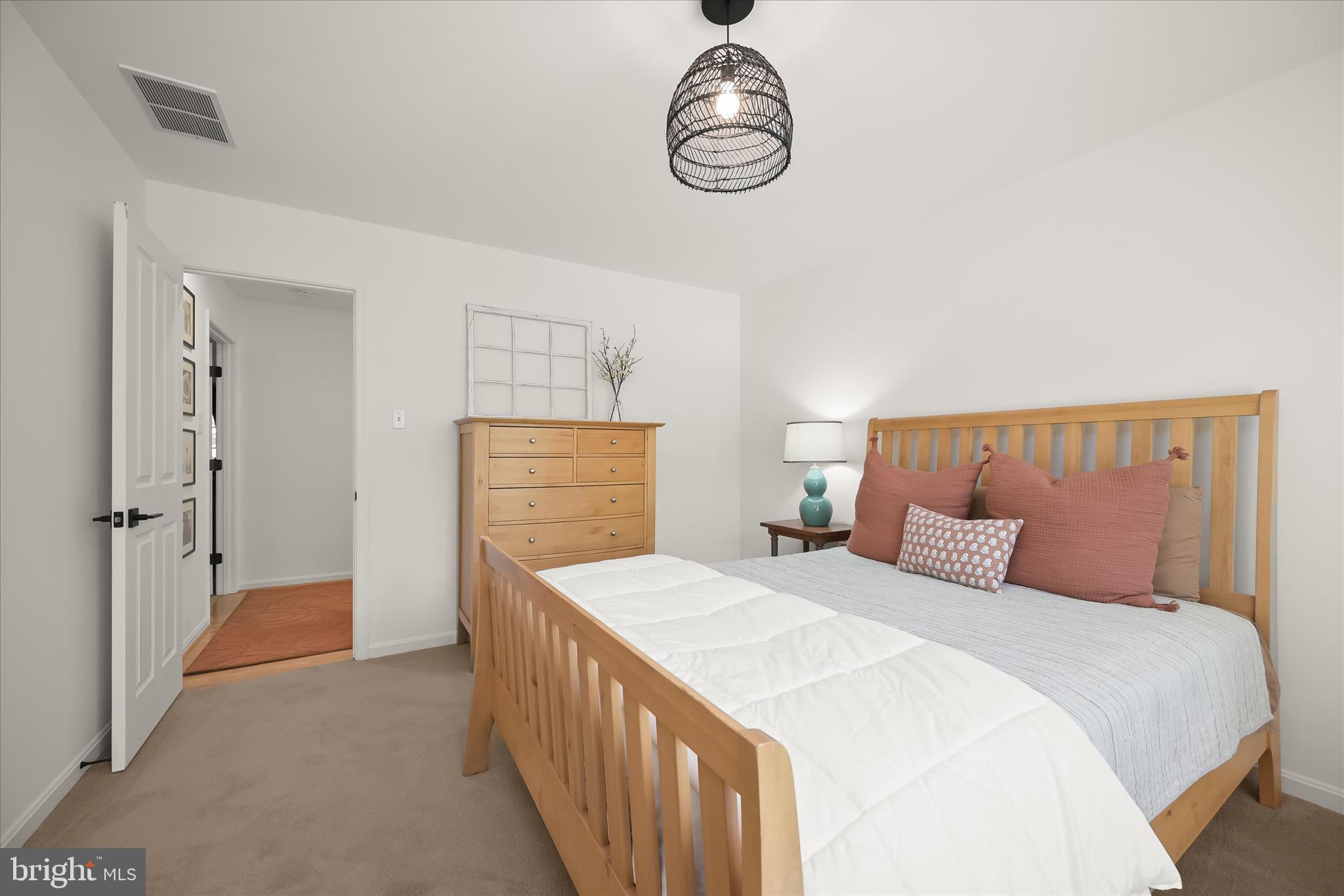 VILLAGE OF RIVER HILL - Residential