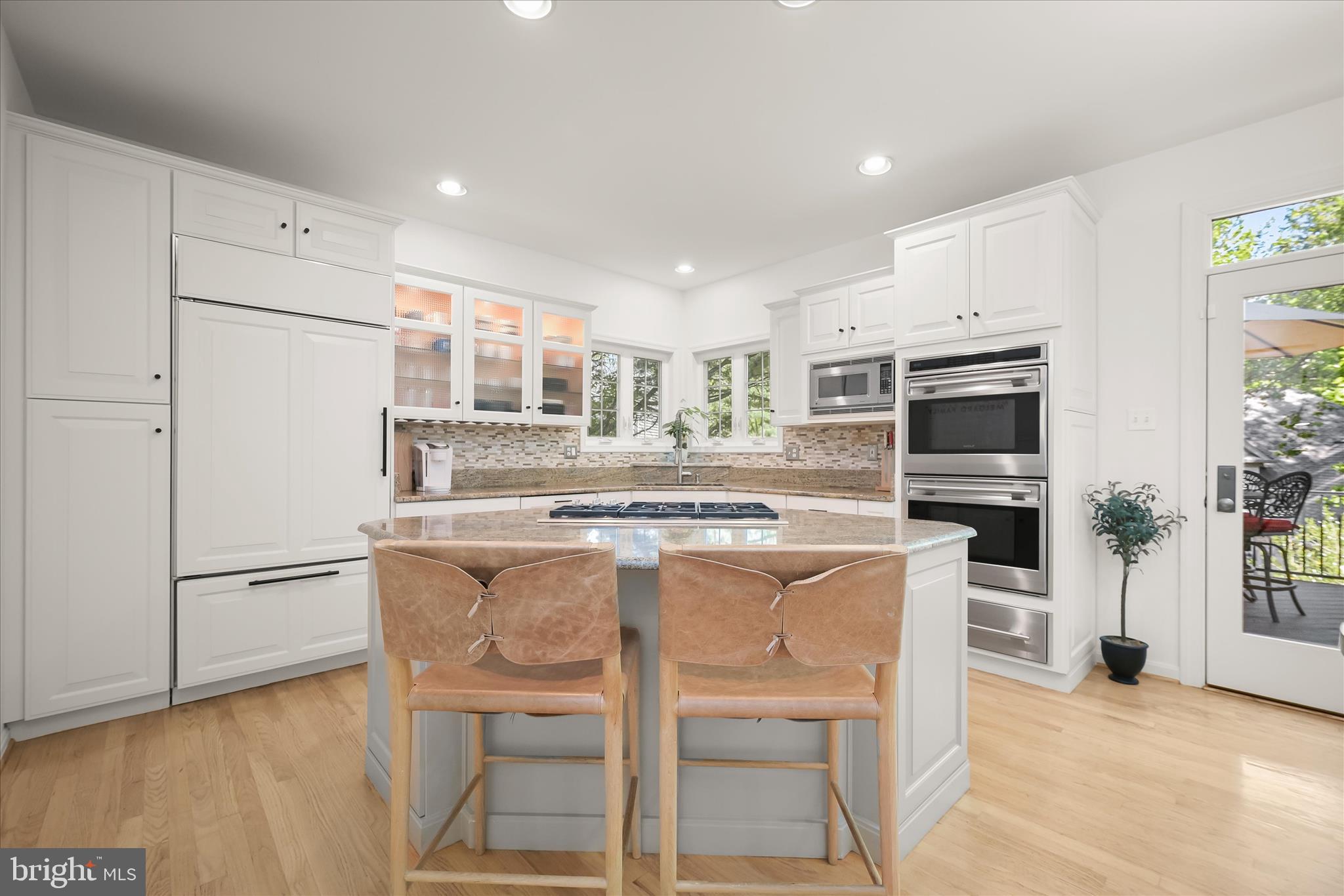 VILLAGE OF RIVER HILL - Residential