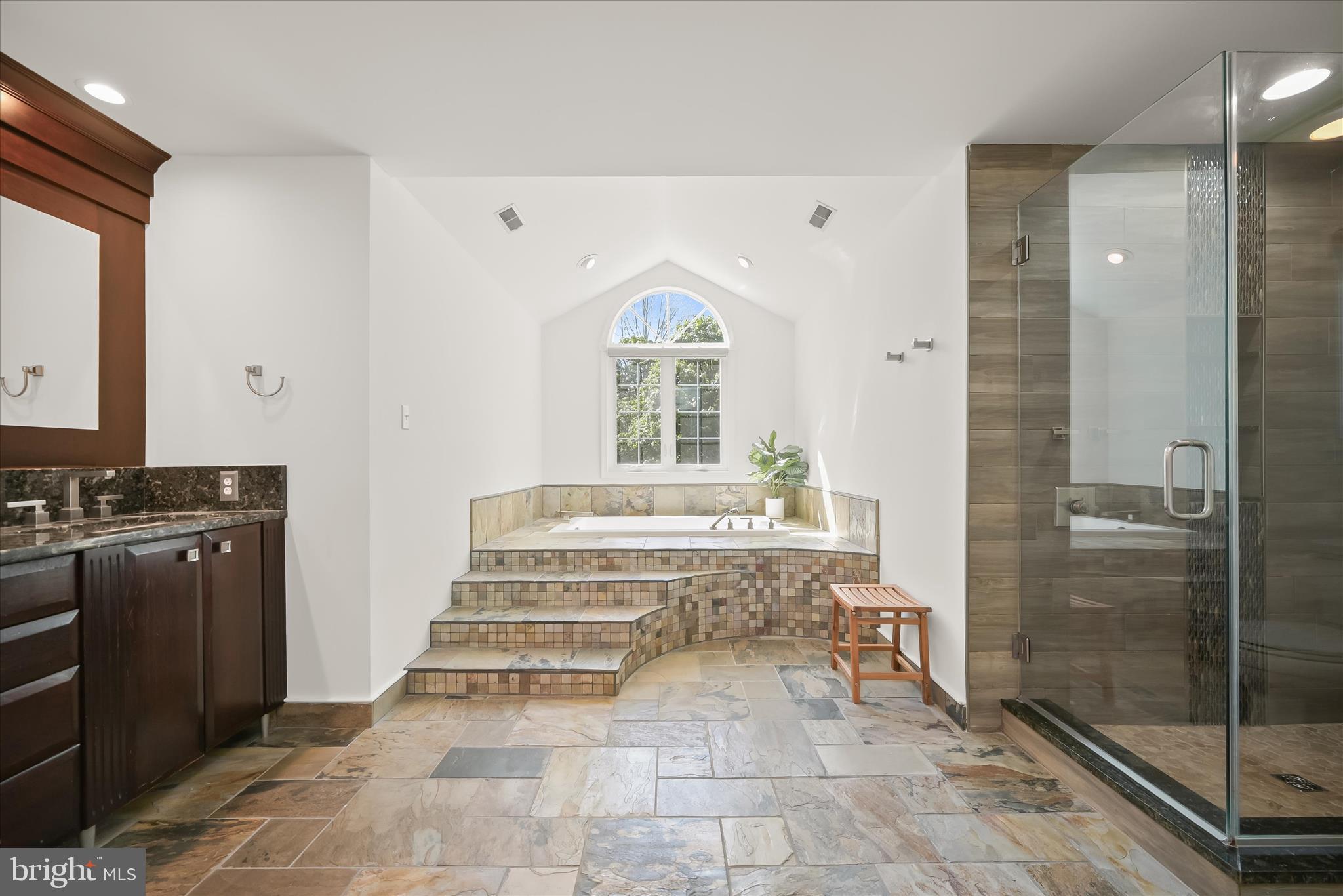 VILLAGE OF RIVER HILL - Residential