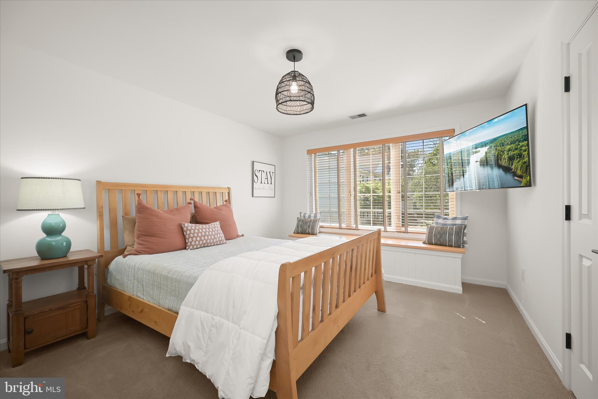 VILLAGE OF RIVER HILL - Residential