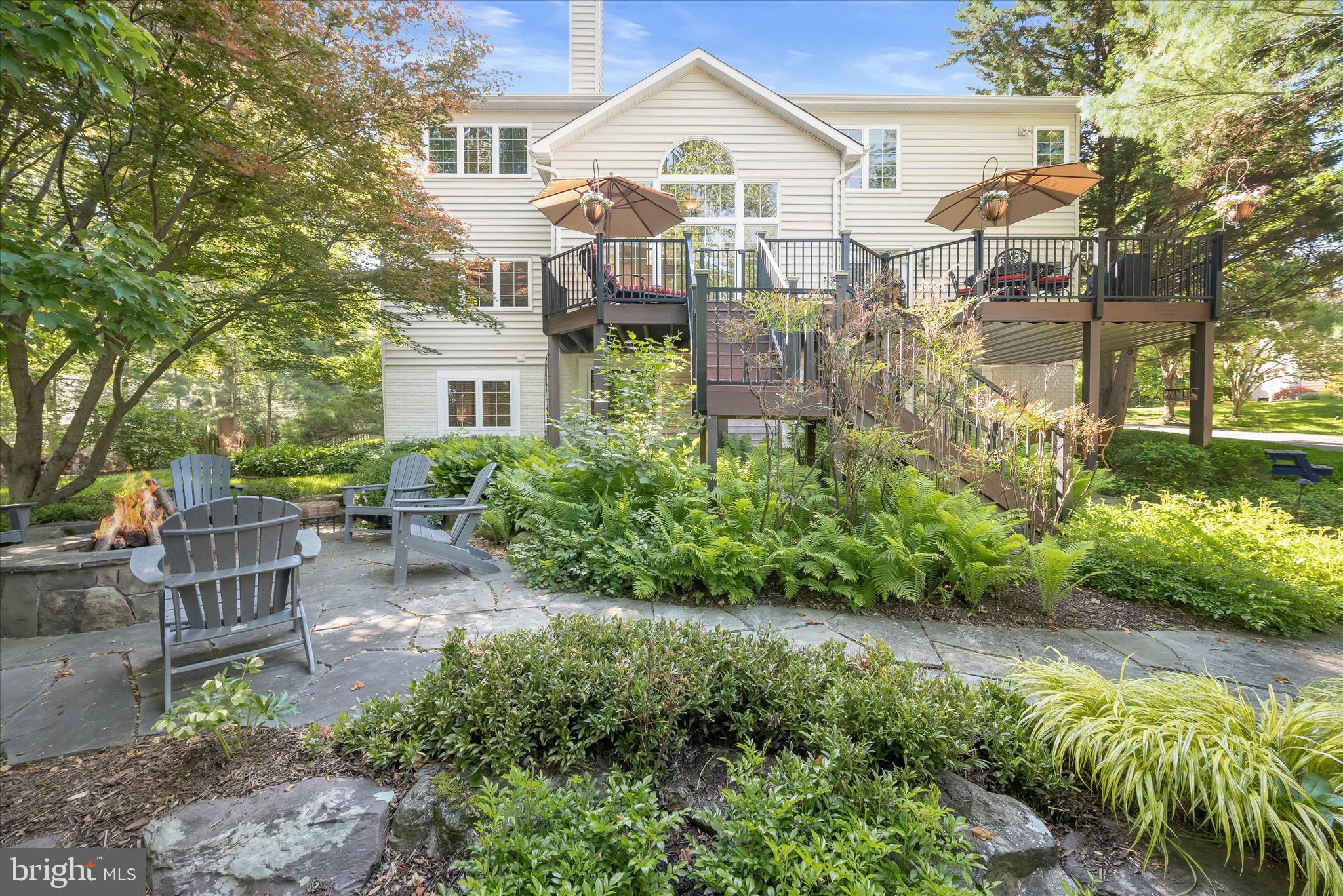 VILLAGE OF RIVER HILL - Residential