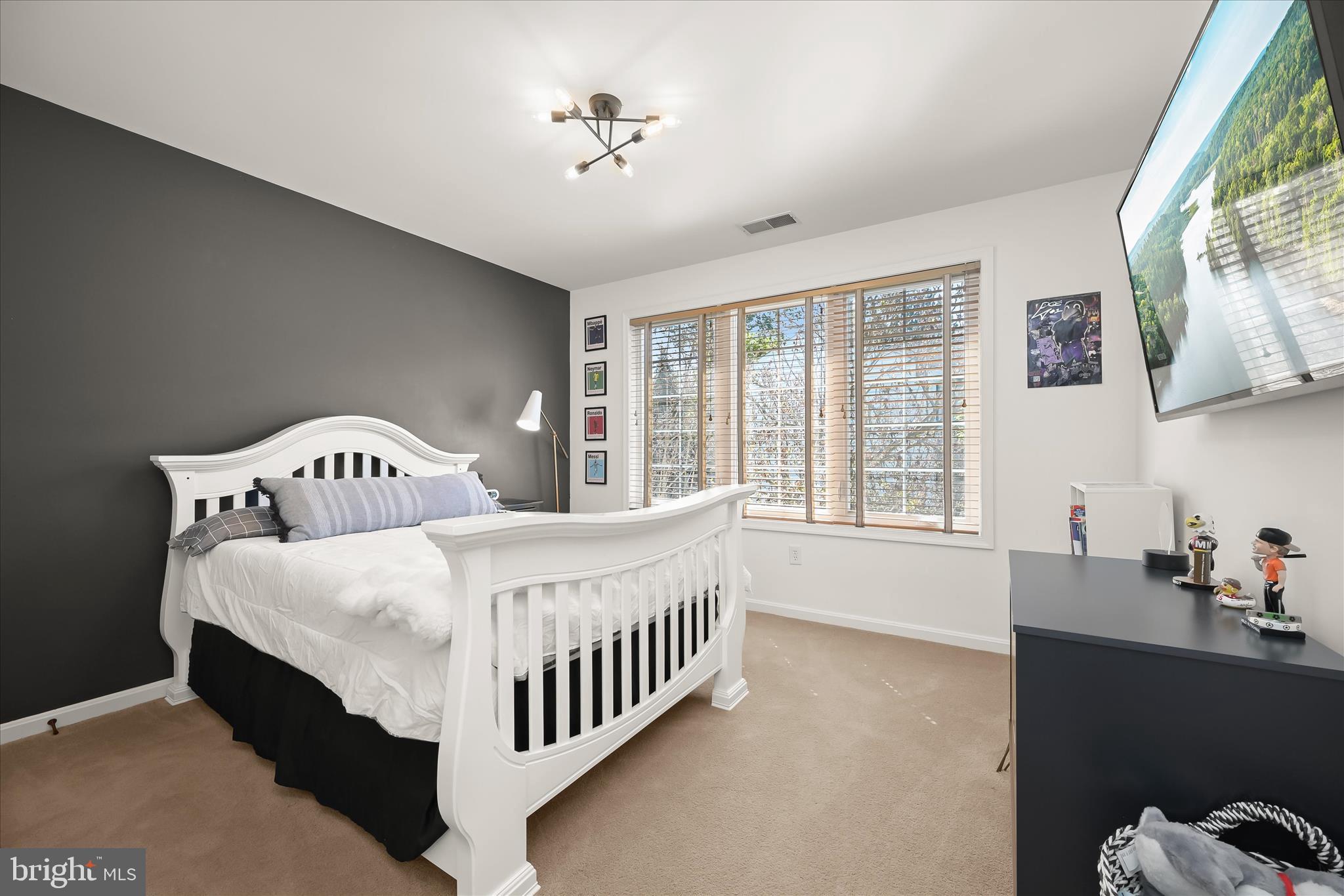VILLAGE OF RIVER HILL - Residential