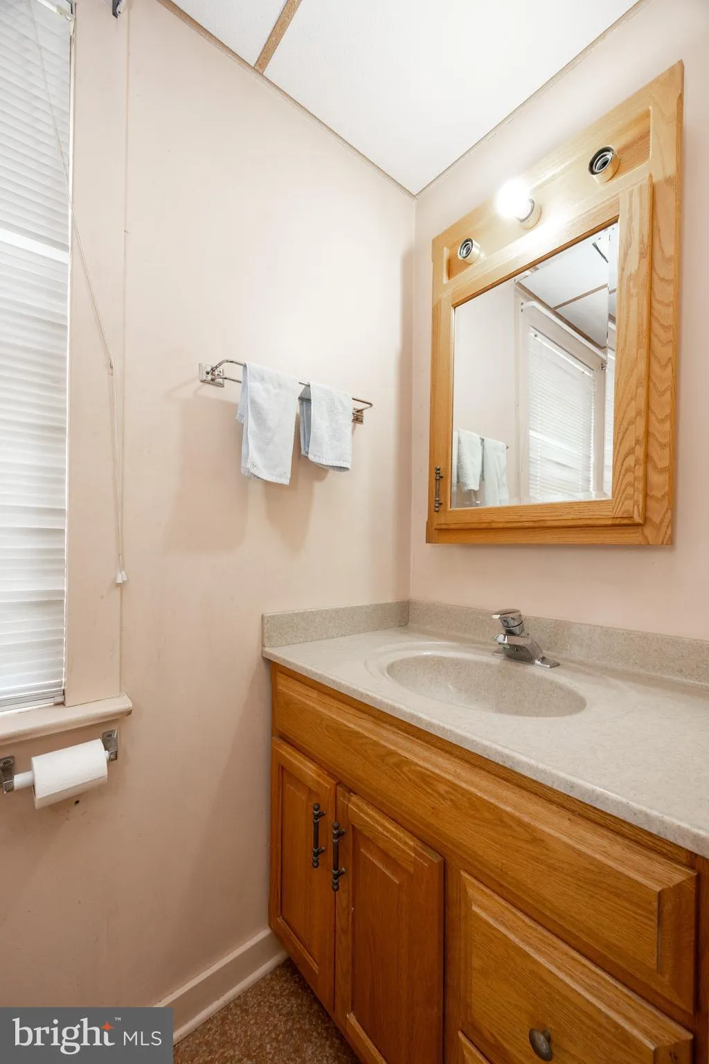 Telford, Pennsylvania 18969, United States, 3 Bedrooms Bedrooms, ,2 BathroomsBathrooms,Residential,Coming Soon,138048