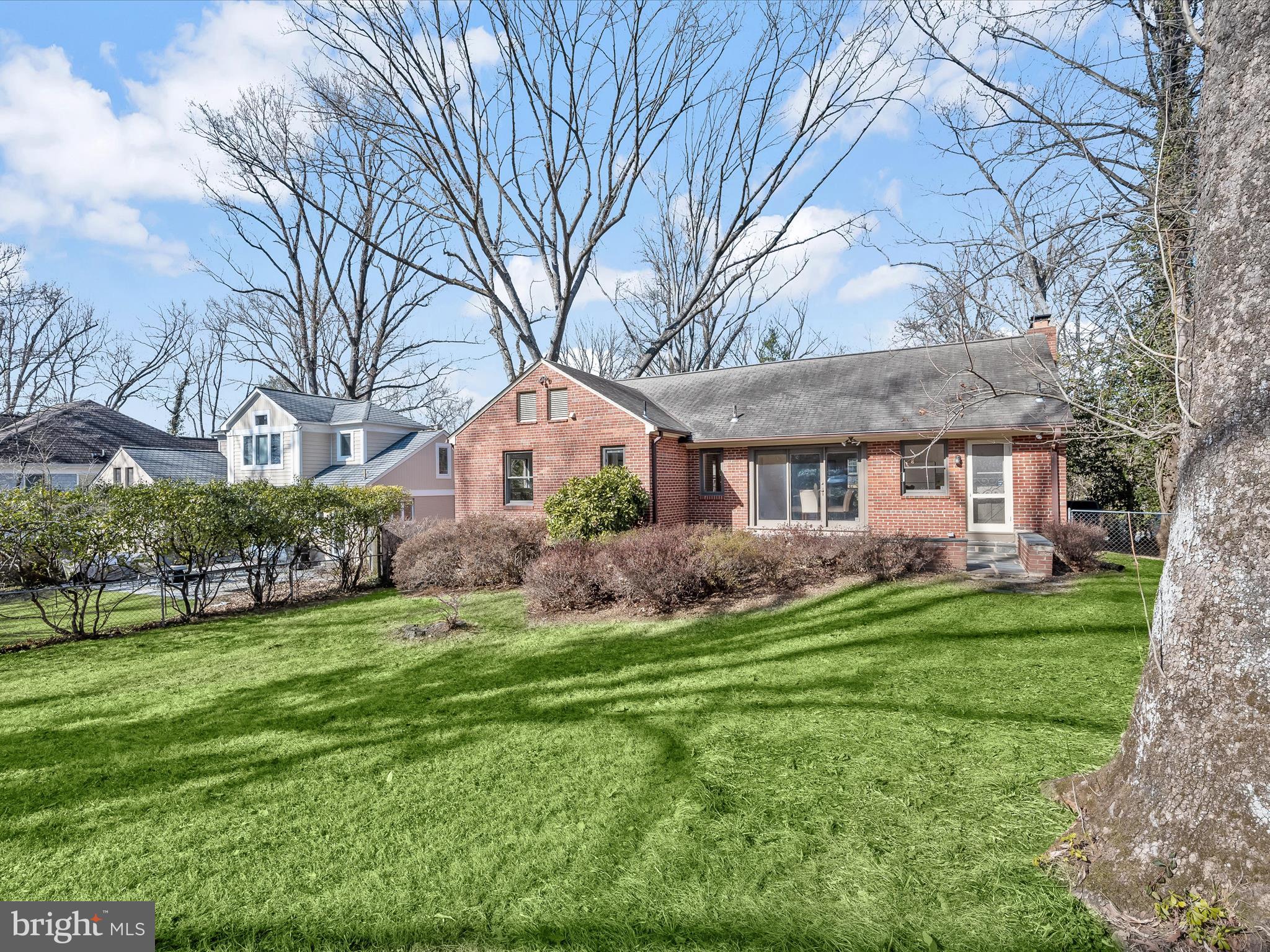 SOMERSET HEIGHTS - Residential