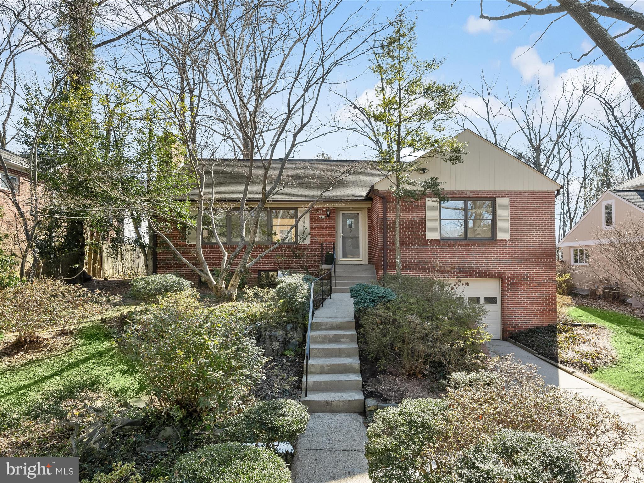 SOMERSET HEIGHTS - Residential