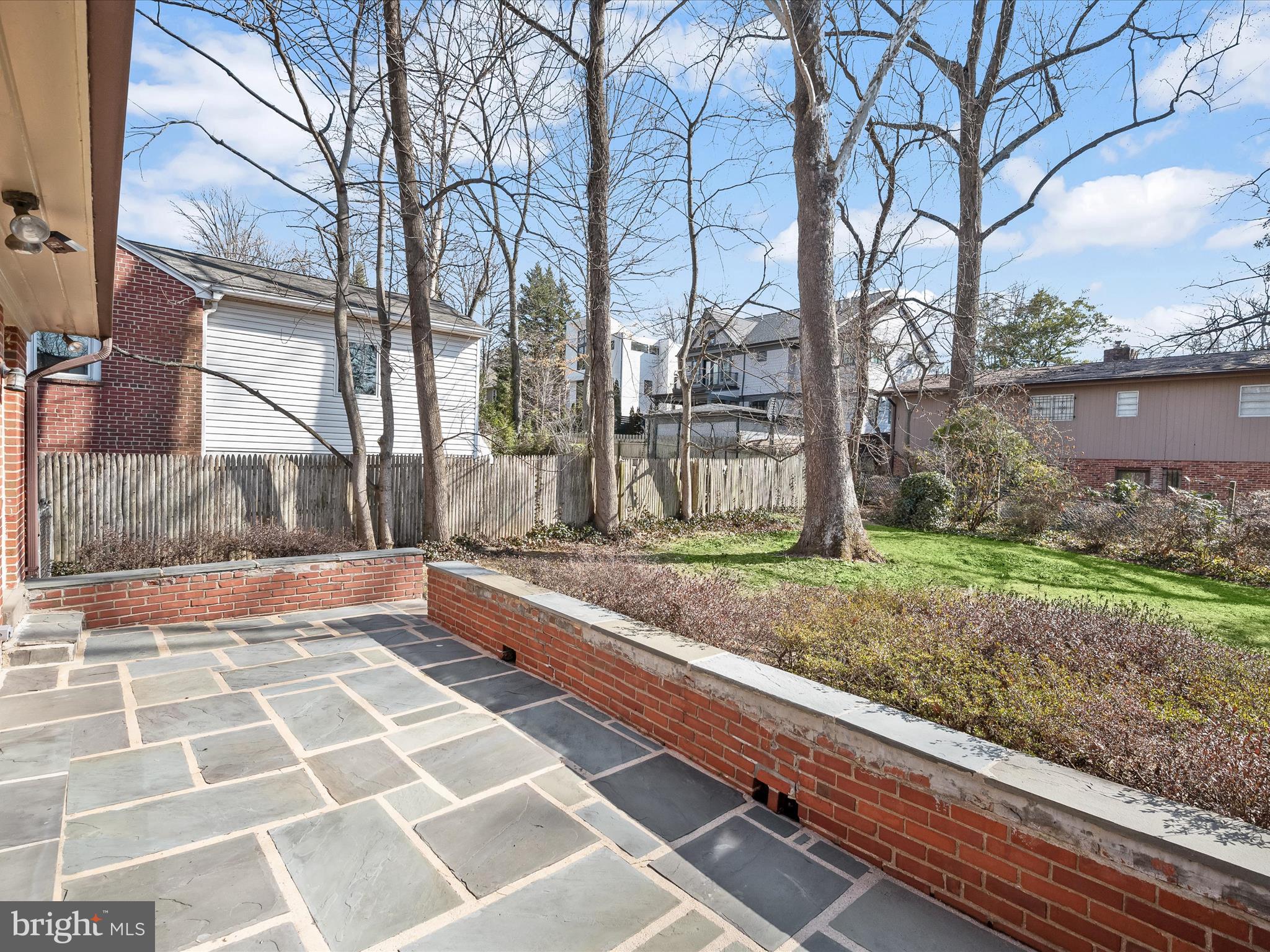 SOMERSET HEIGHTS - Residential