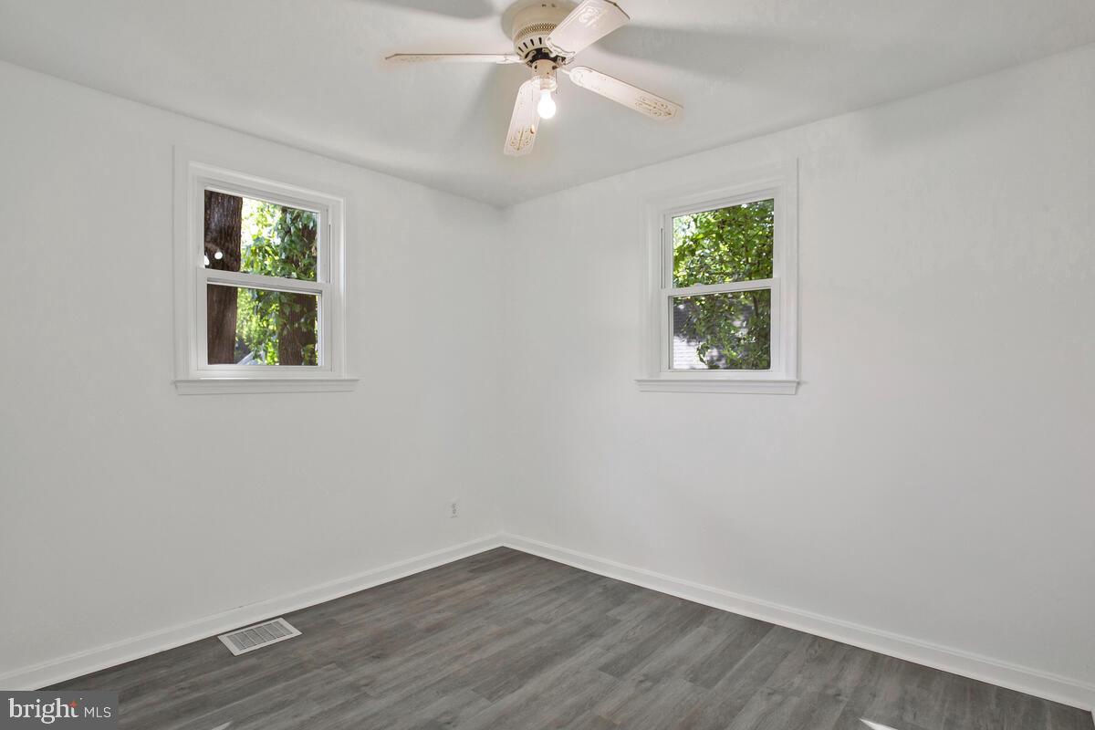 EAST RIVERDALE - Residential