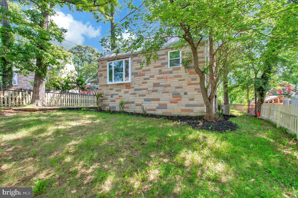 EAST RIVERDALE - Residential