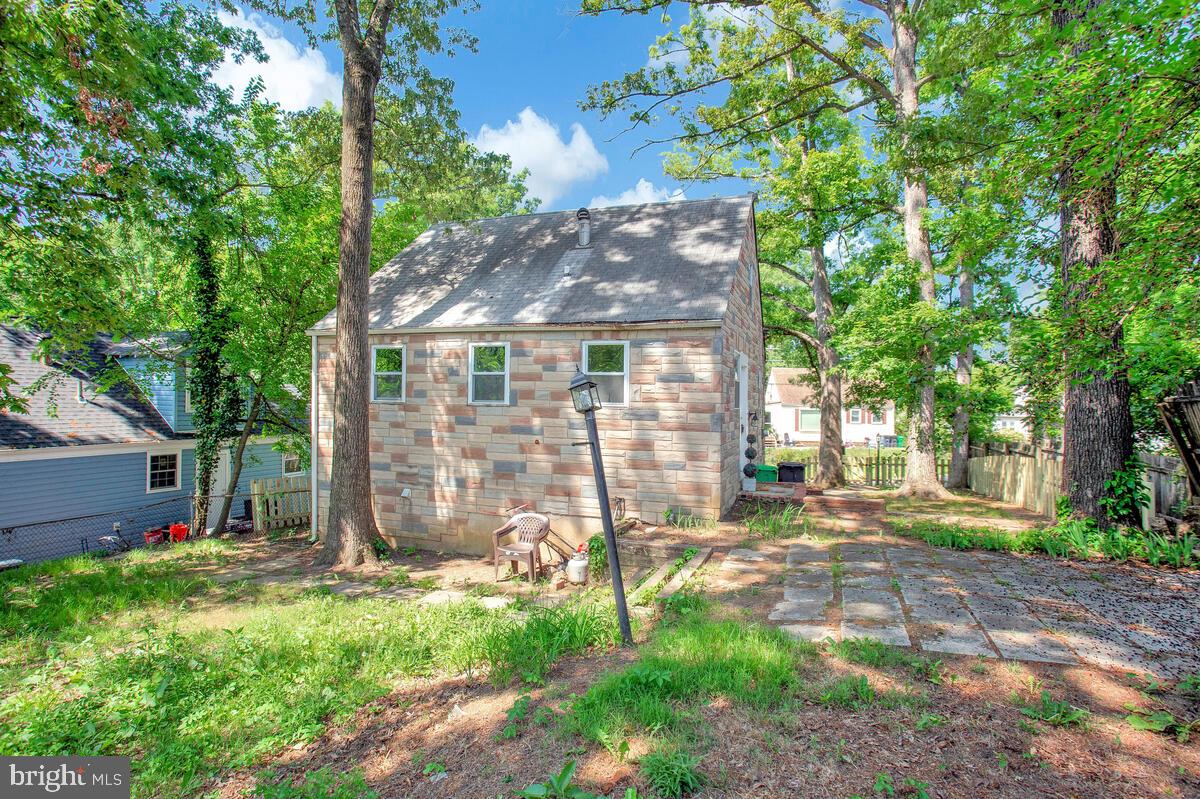 EAST RIVERDALE - Residential