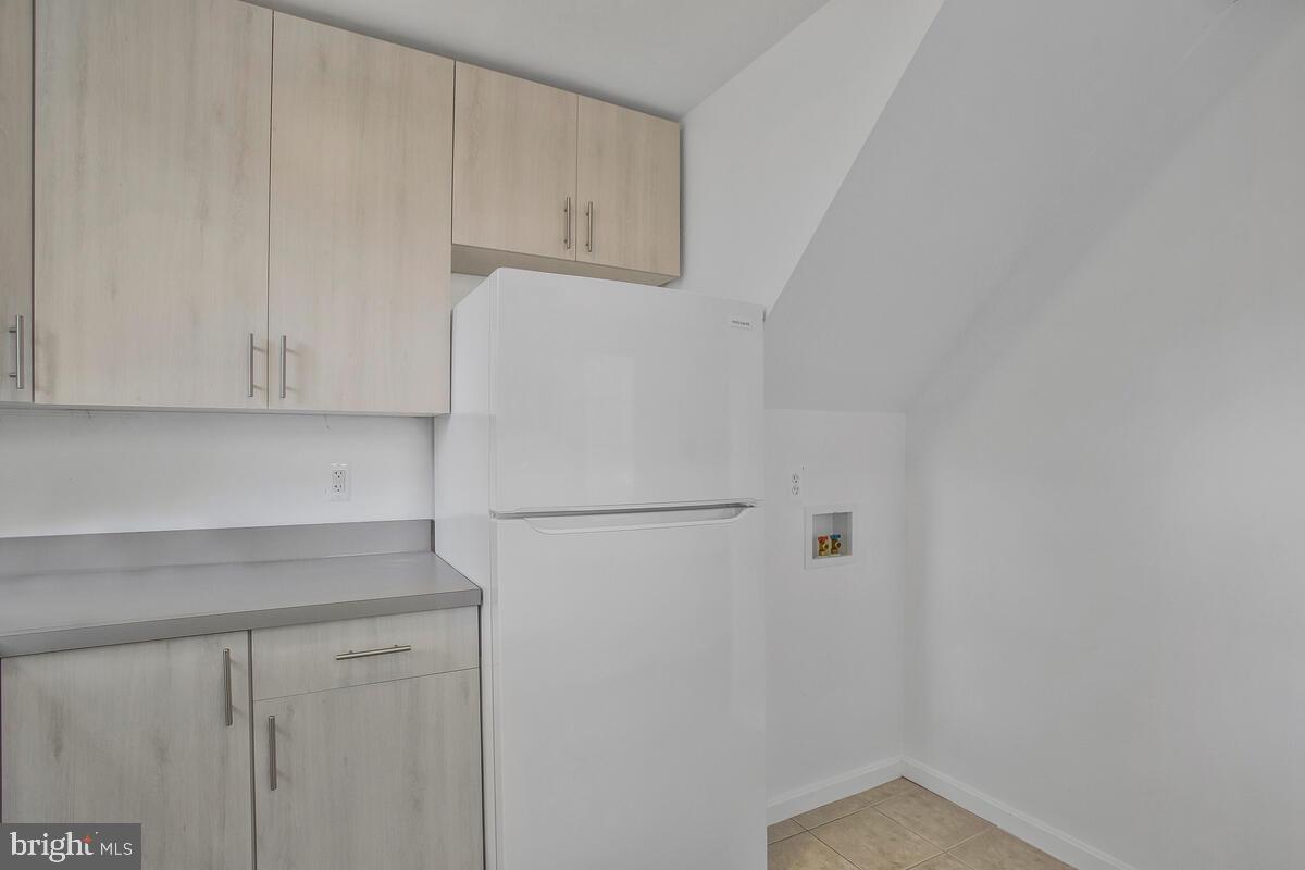 EAST RIVERDALE - Residential