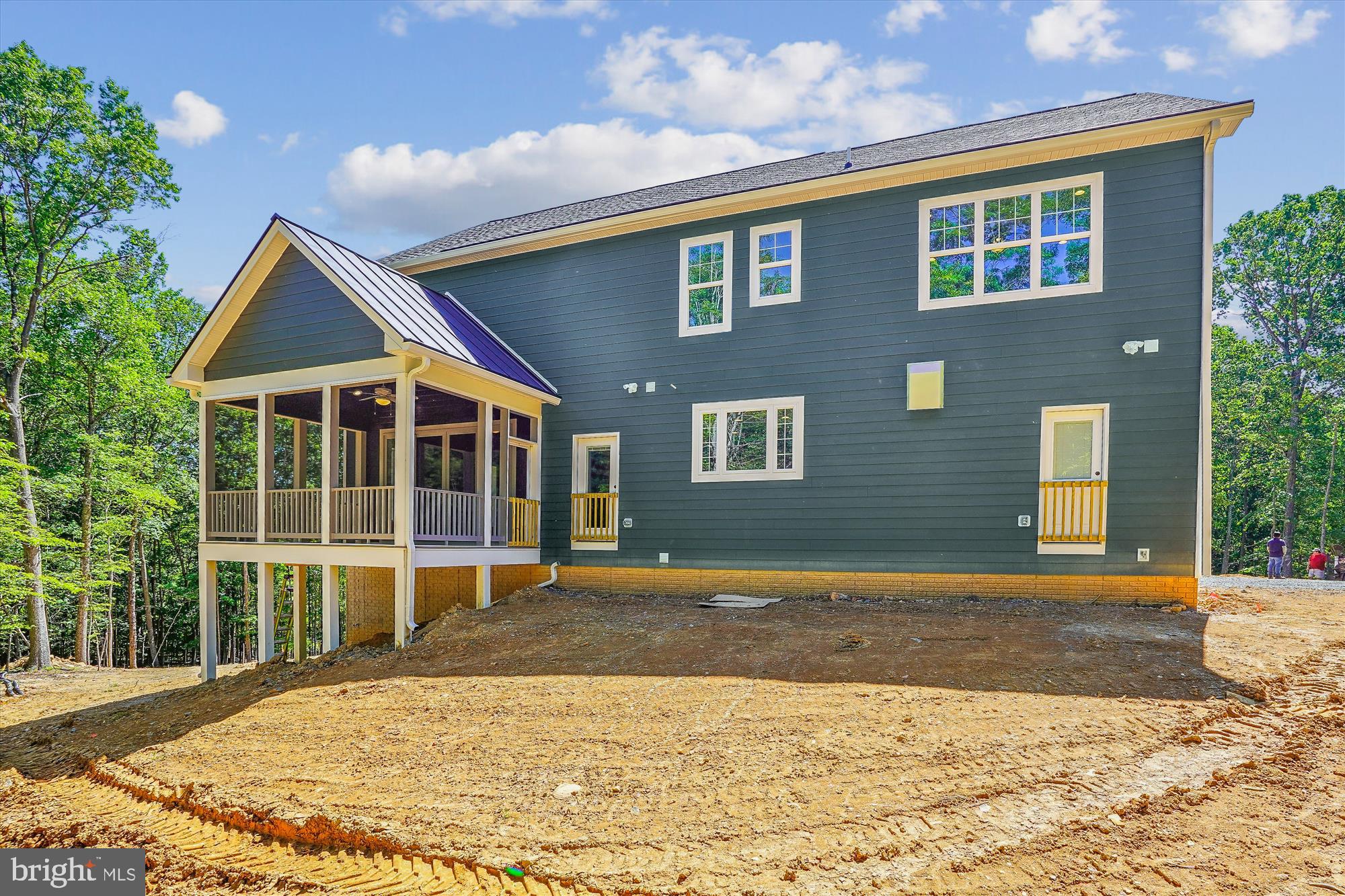 7400 BULL RUN DRIVE