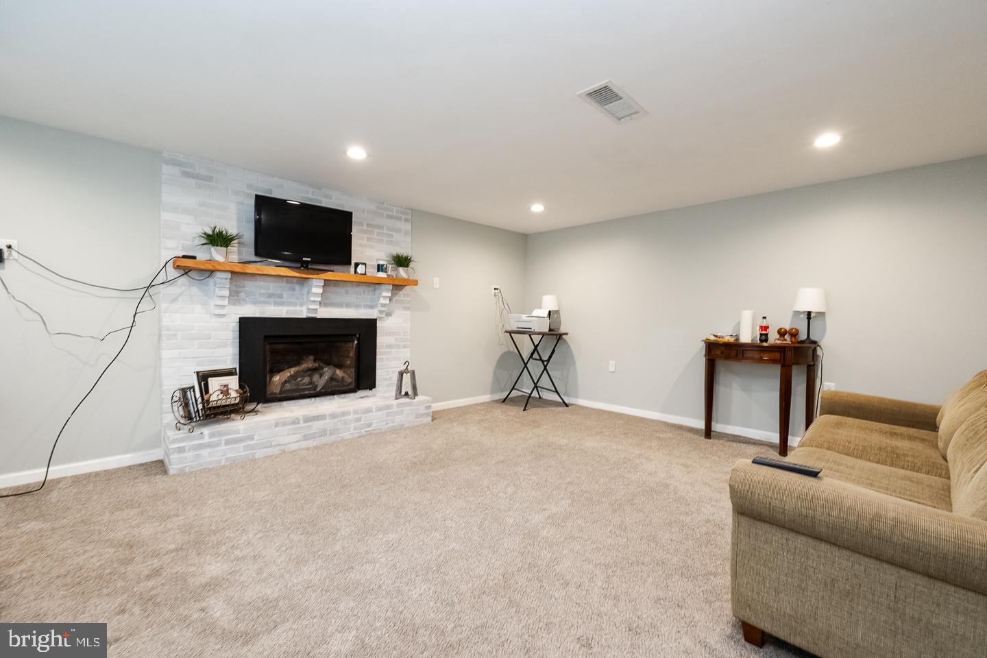 MOOREHALL - Residential