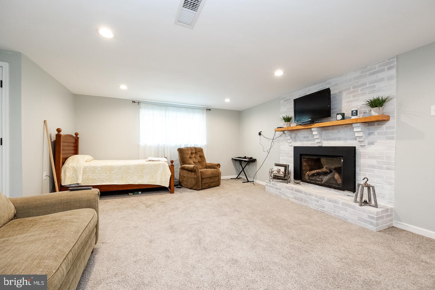 MOOREHALL - Residential