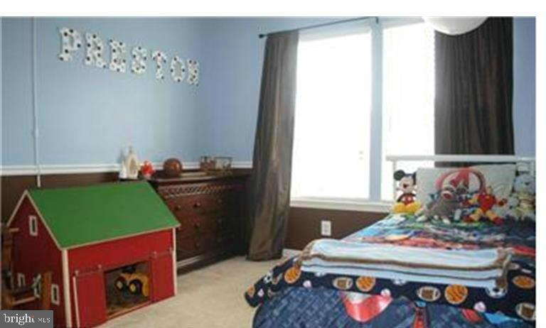 CLEMENTS WOODS - Residential Lease