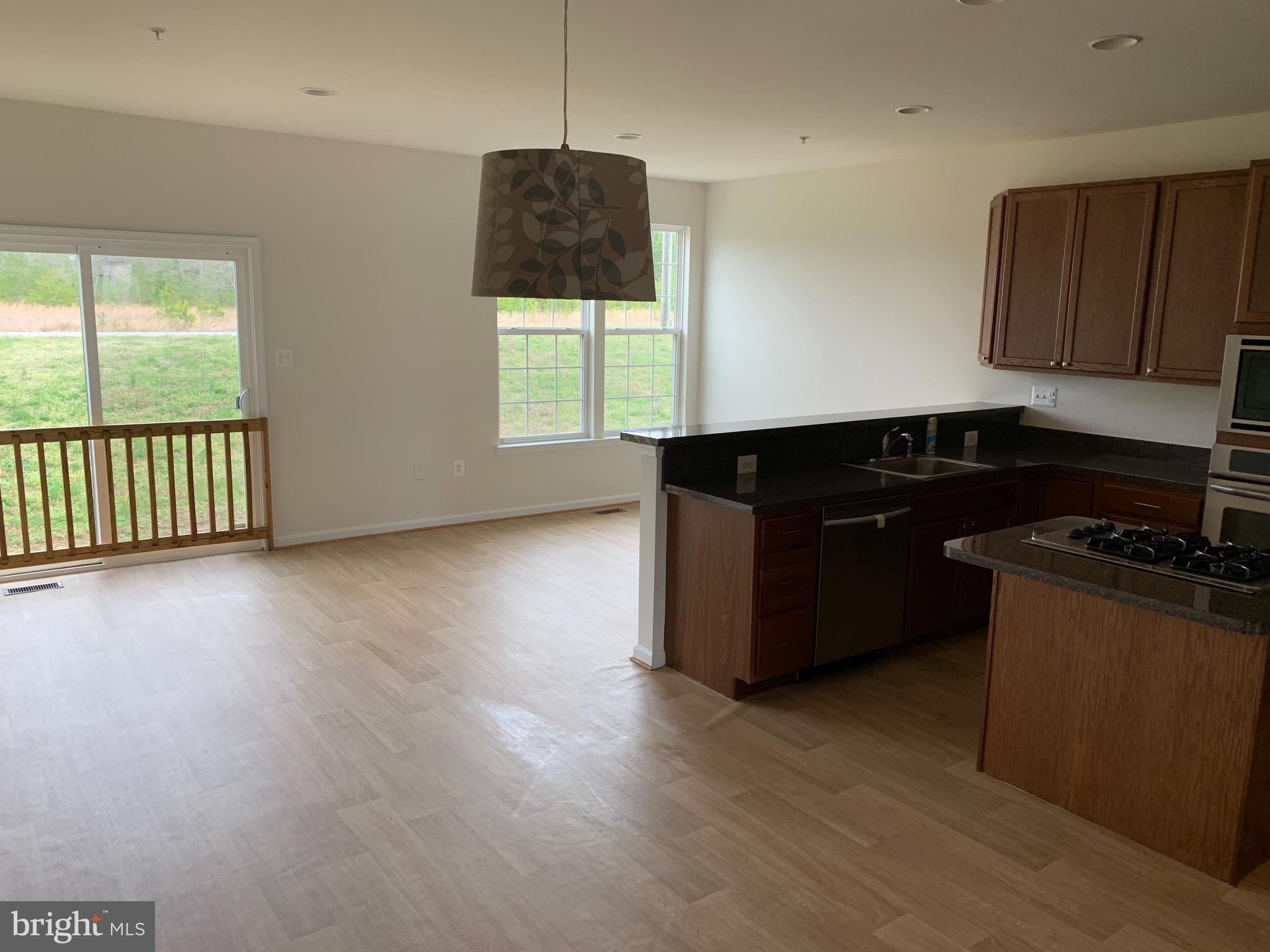 CLEMENTS WOODS - Residential Lease