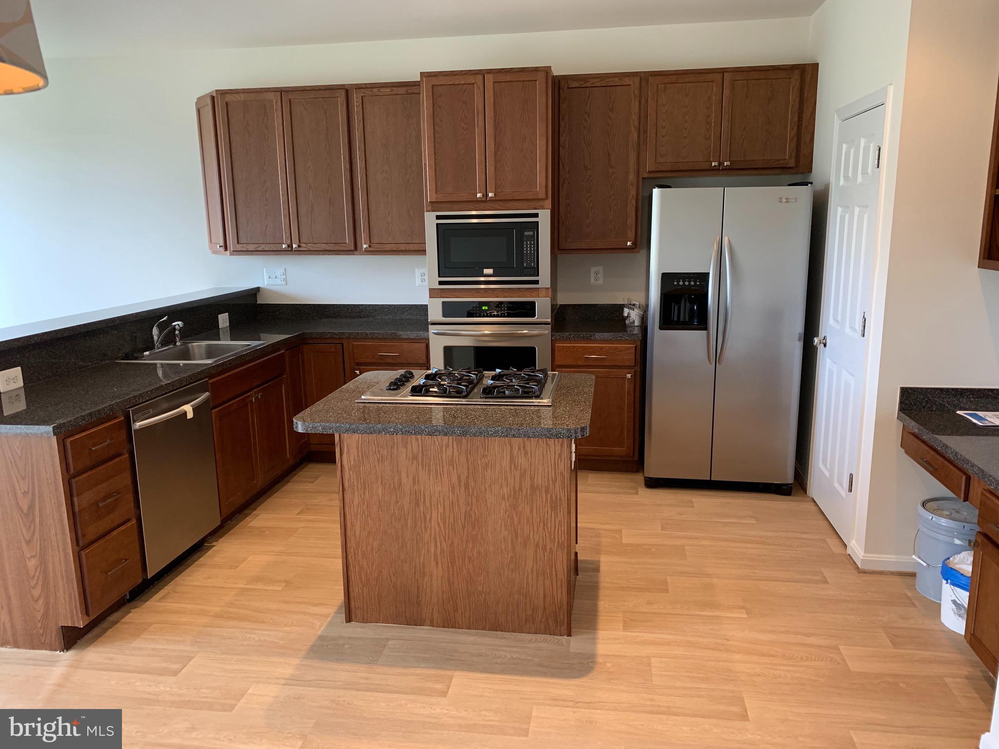 CLEMENTS WOODS - Residential Lease