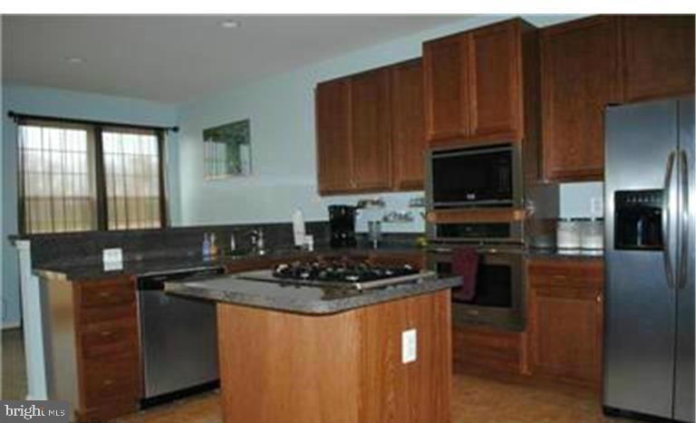 CLEMENTS WOODS - Residential Lease