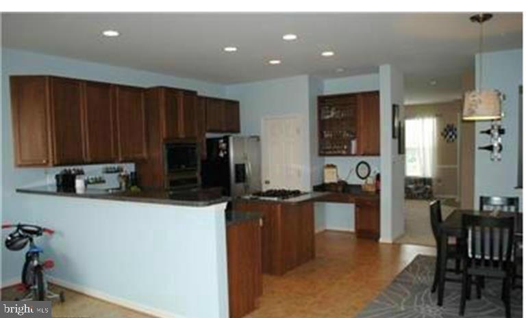 CLEMENTS WOODS - Residential Lease