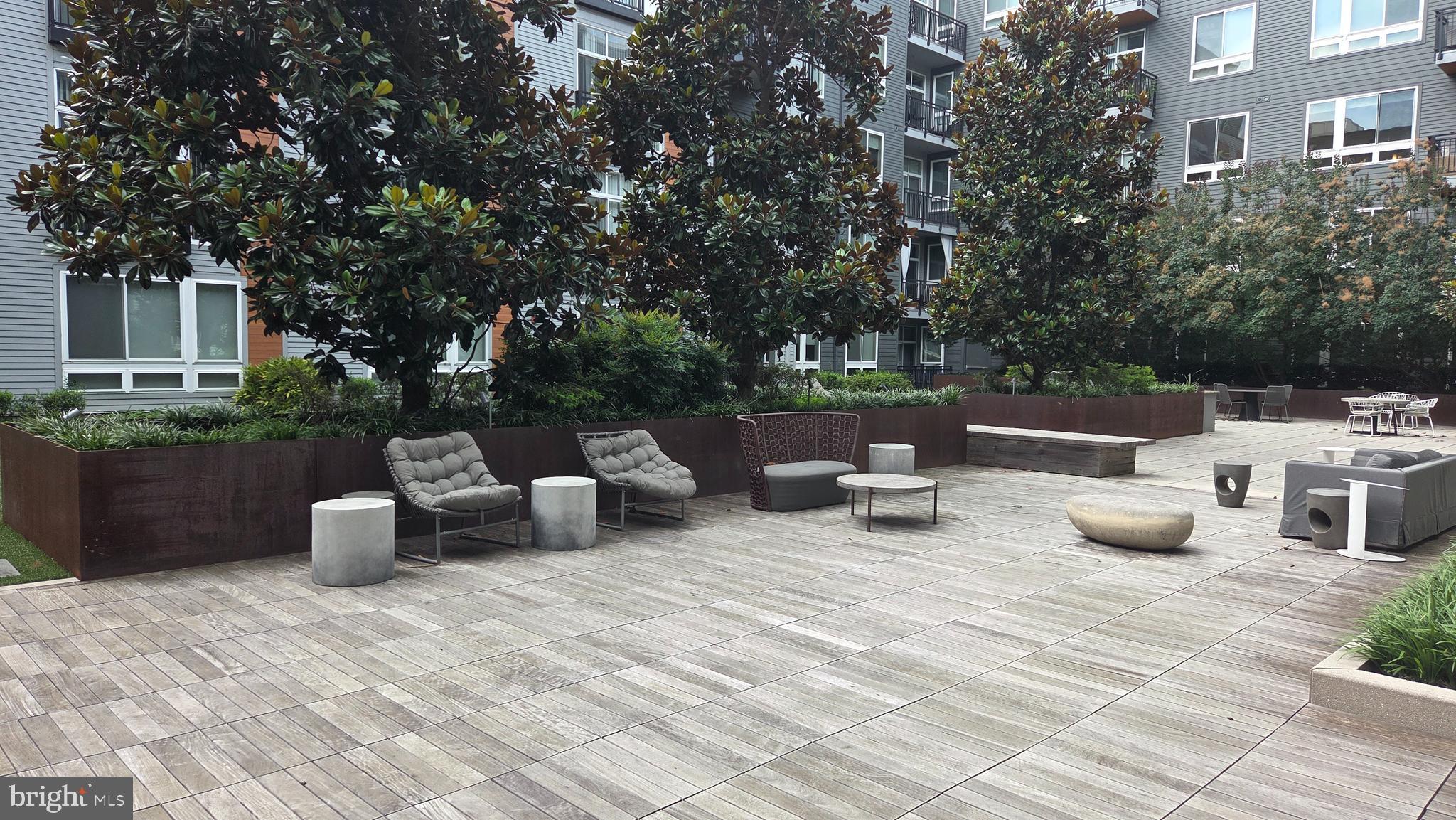 NATIONAL HARBOR - Residential