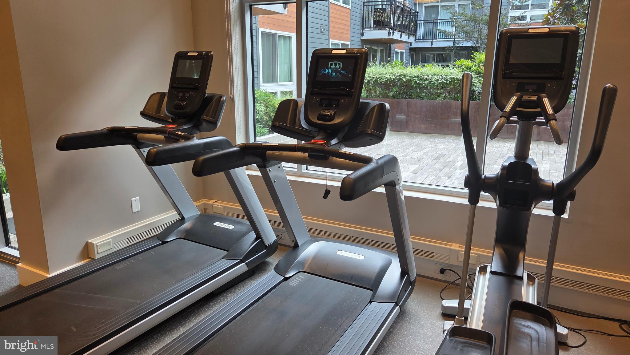 NATIONAL HARBOR - Residential