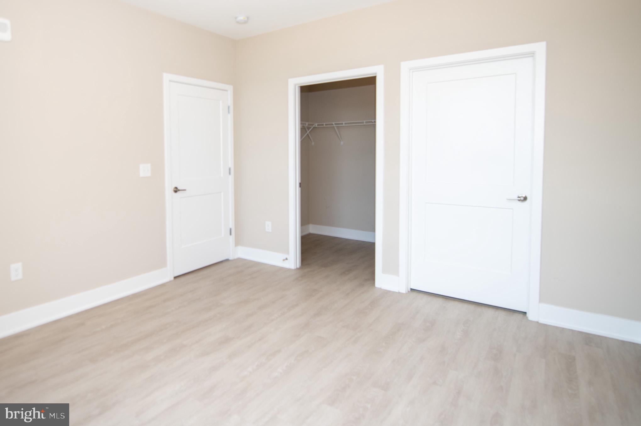145 RIVERHAVEN DRIVE 451