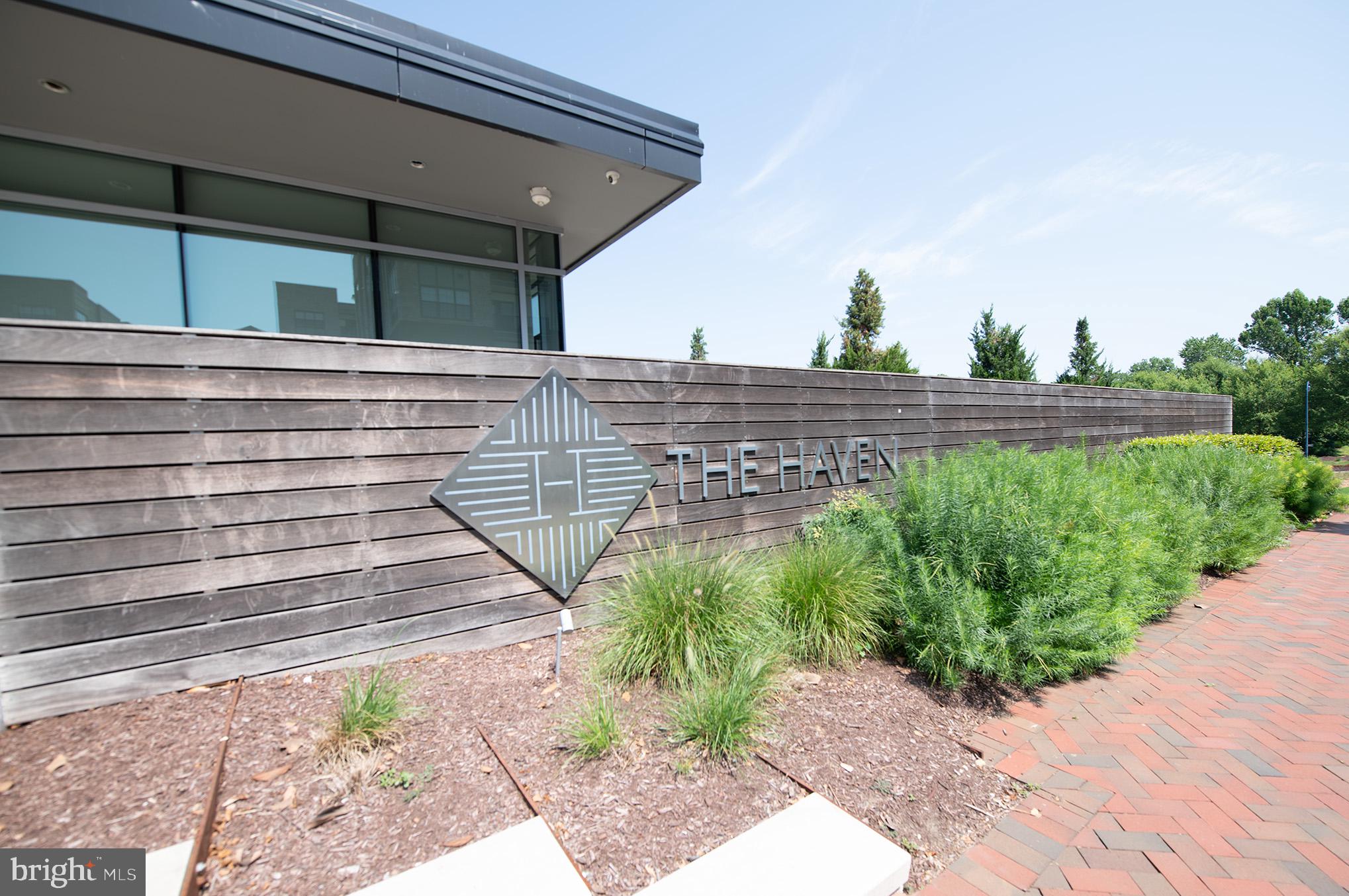 NATIONAL HARBOR - Residential