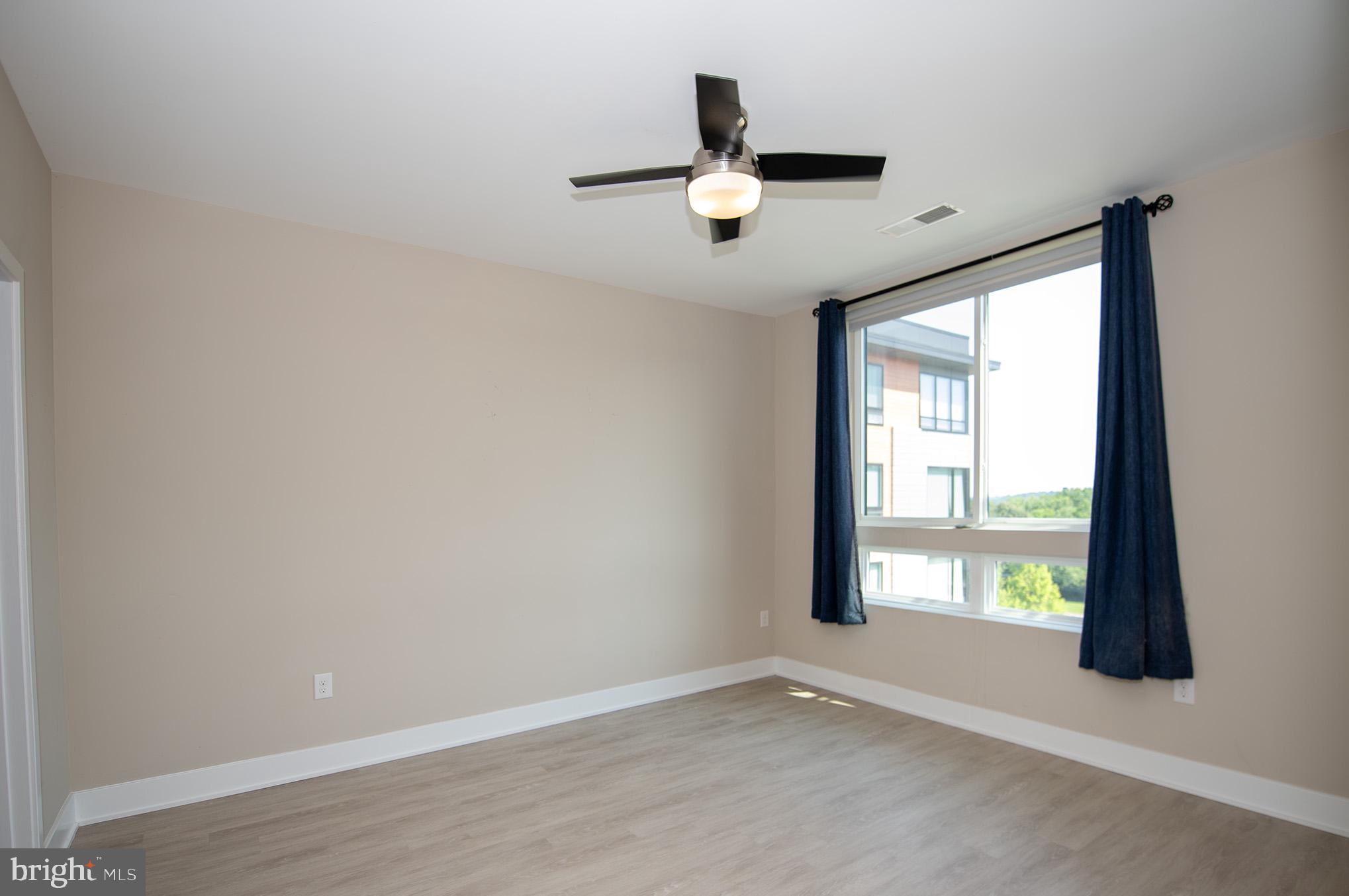 145 RIVERHAVEN DRIVE 451