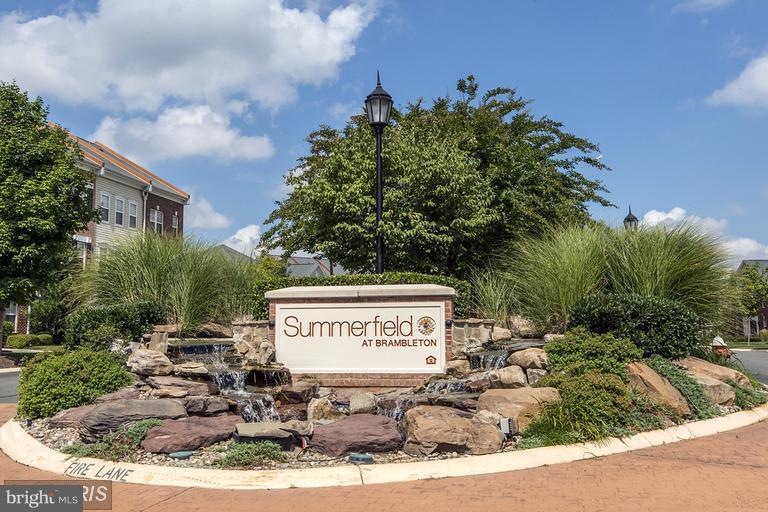 SUMMERFIELD - Residential