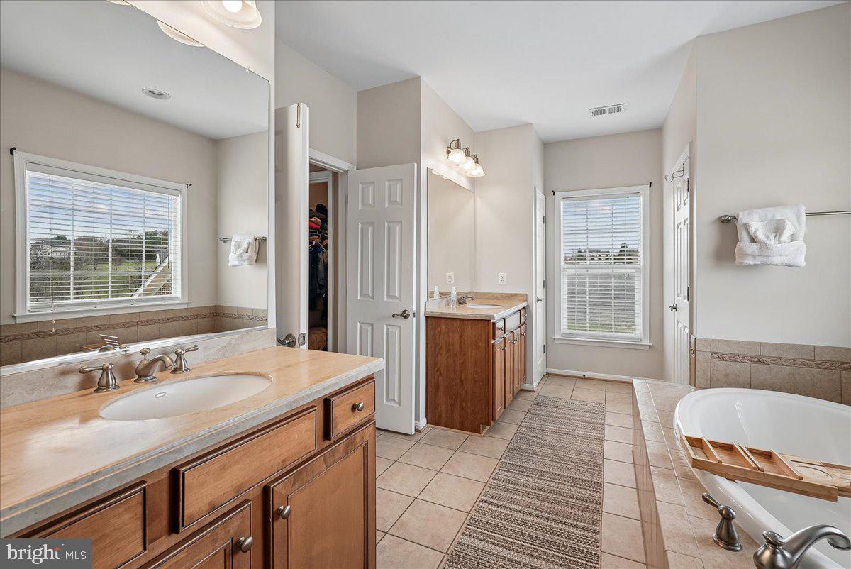 ROSE HILL - Residential