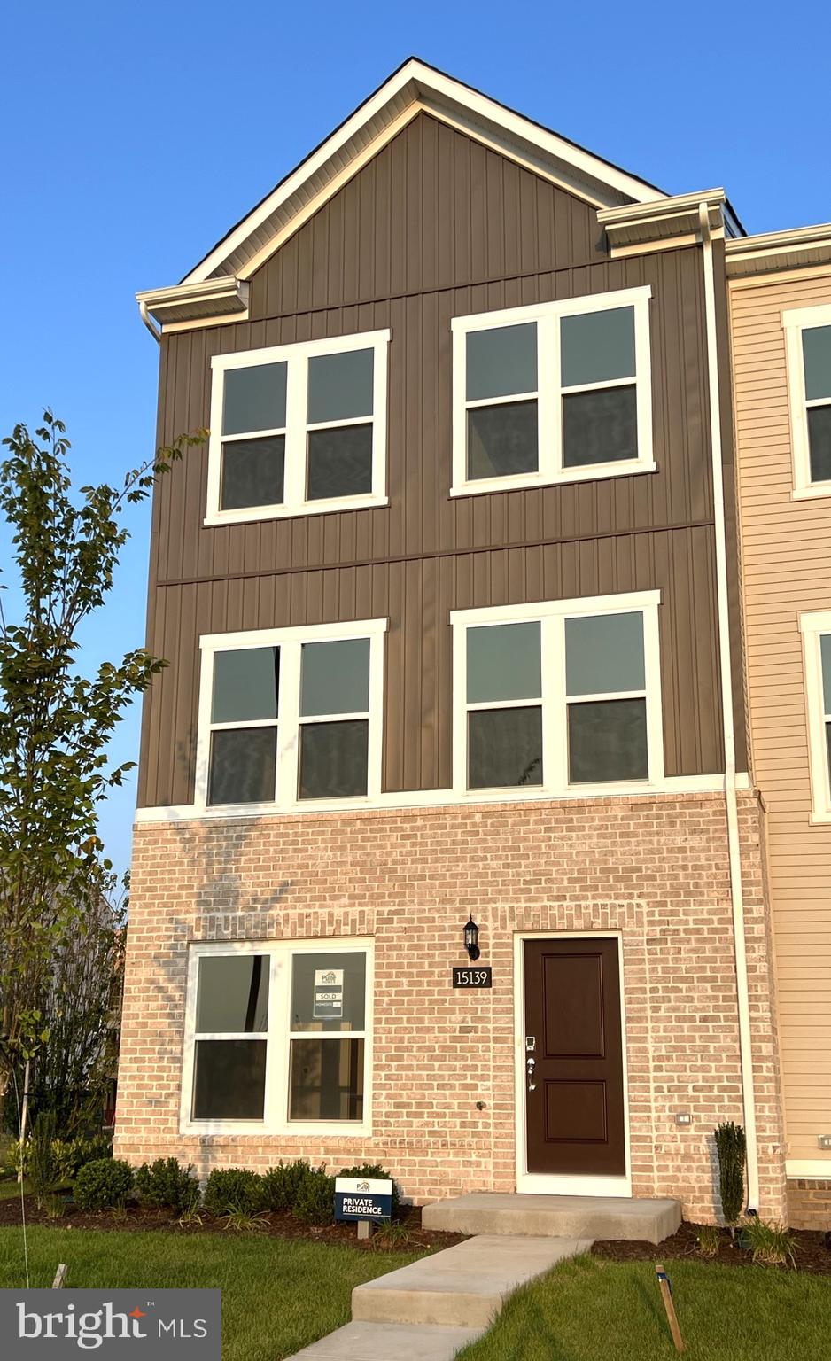 CROSSROADS VILLAGE - Residential Lease