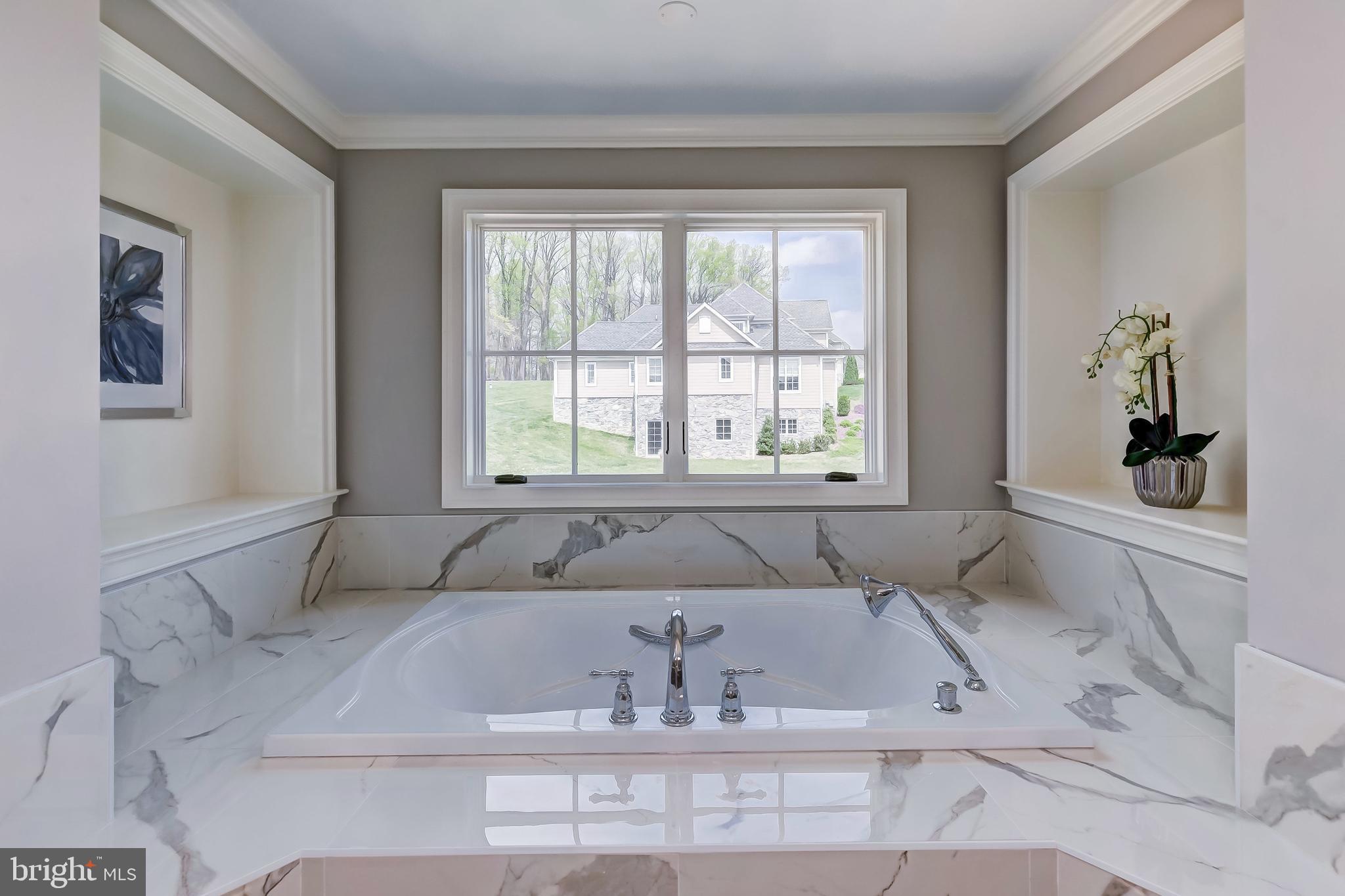 BRIGHTON COURT - Residential