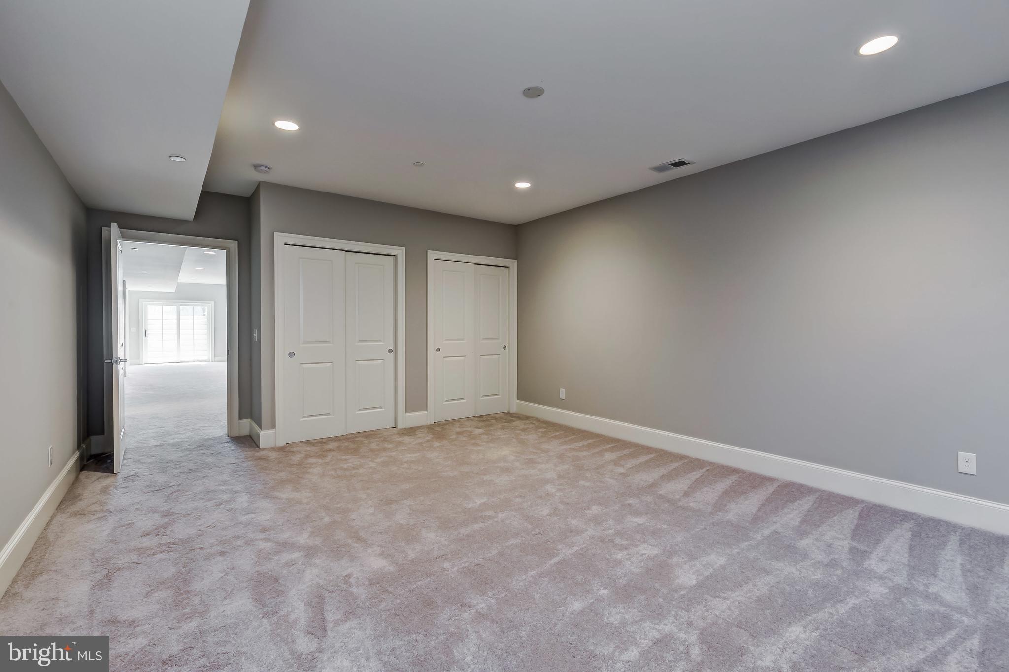 BRIGHTON COURT - Residential