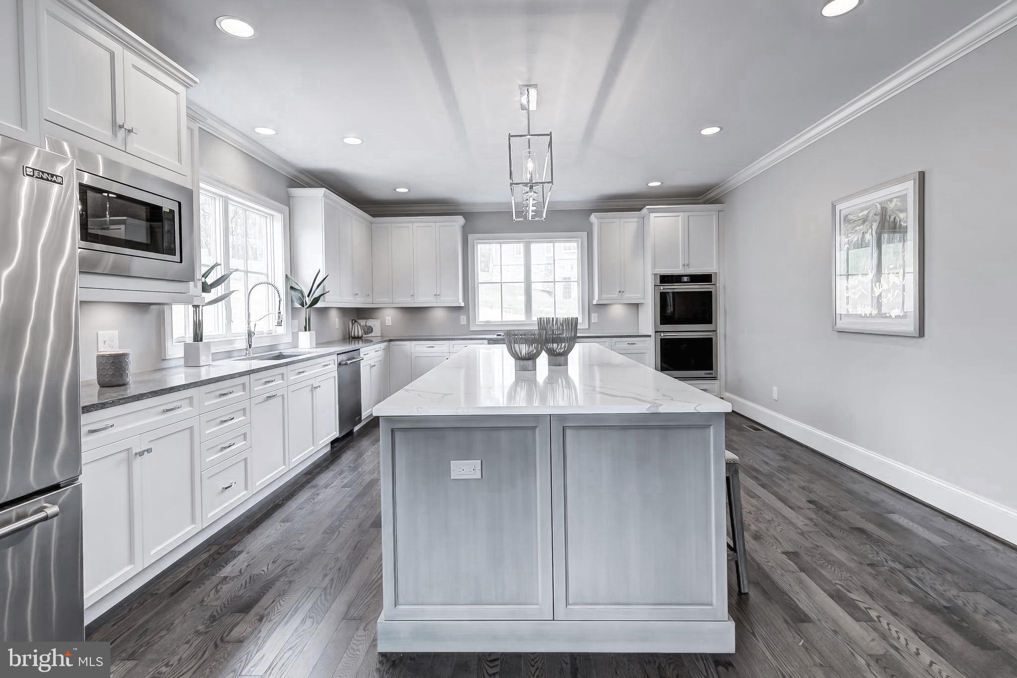 BRIGHTON COURT - Residential