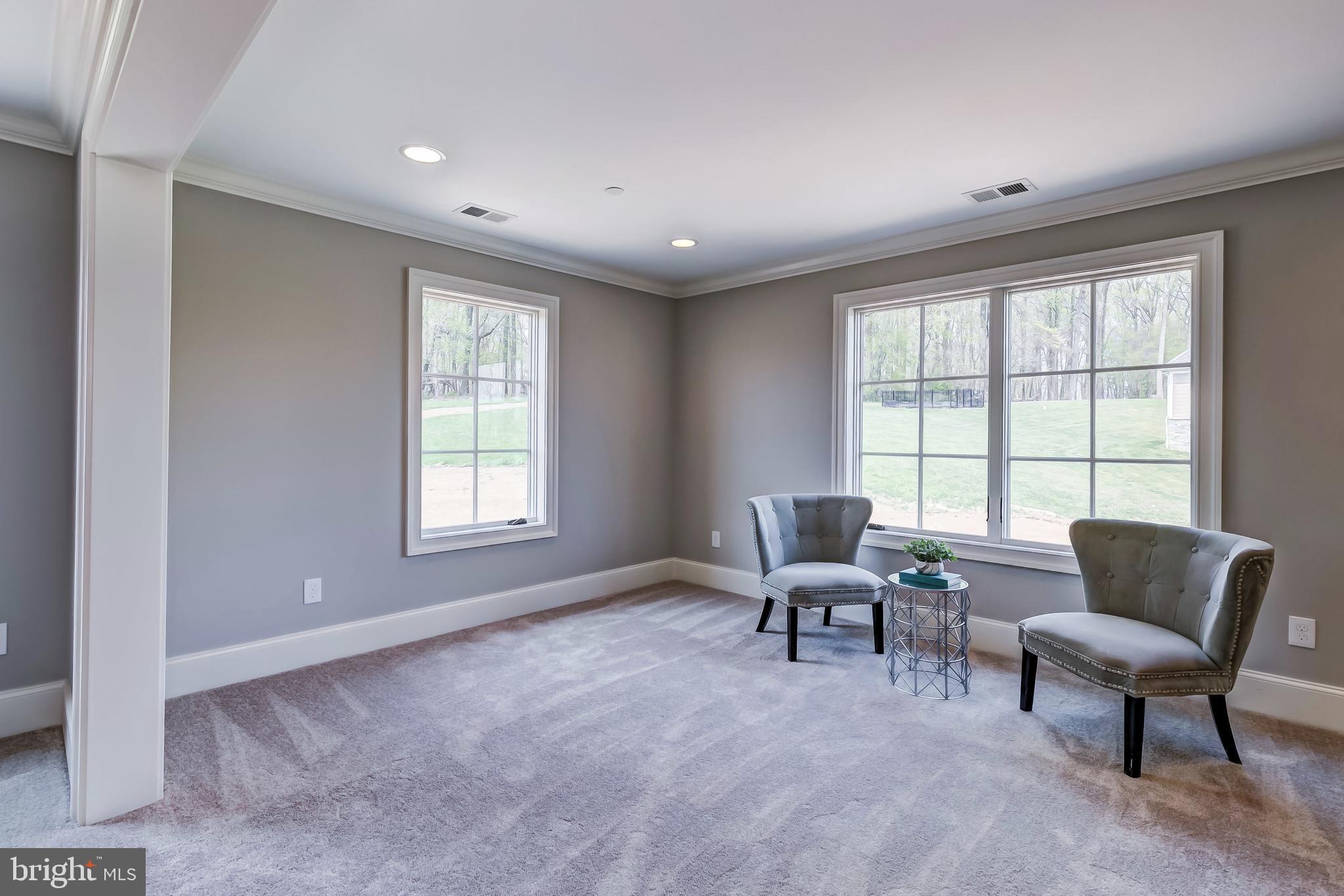 BRIGHTON COURT - Residential