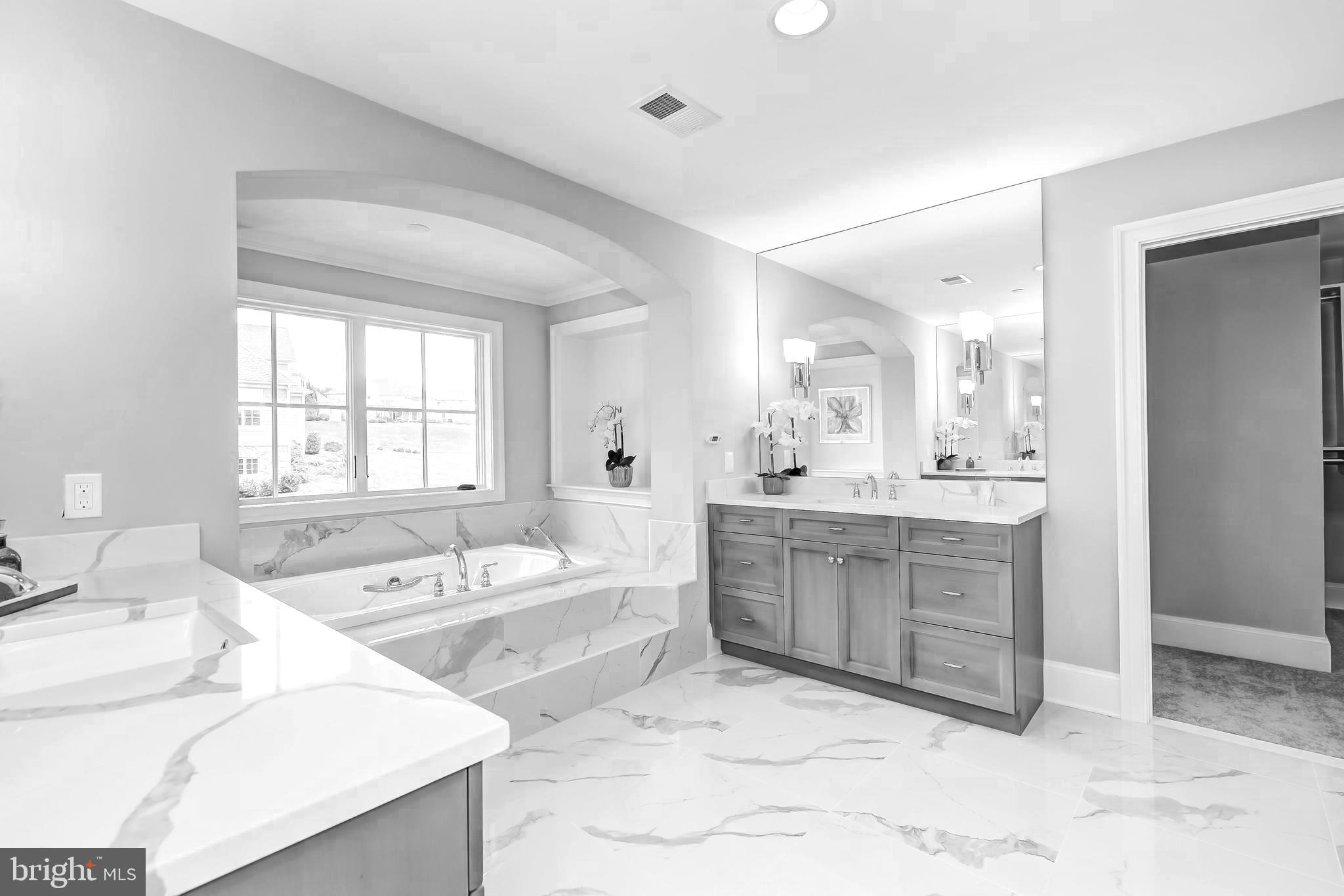 BRIGHTON COURT - Residential