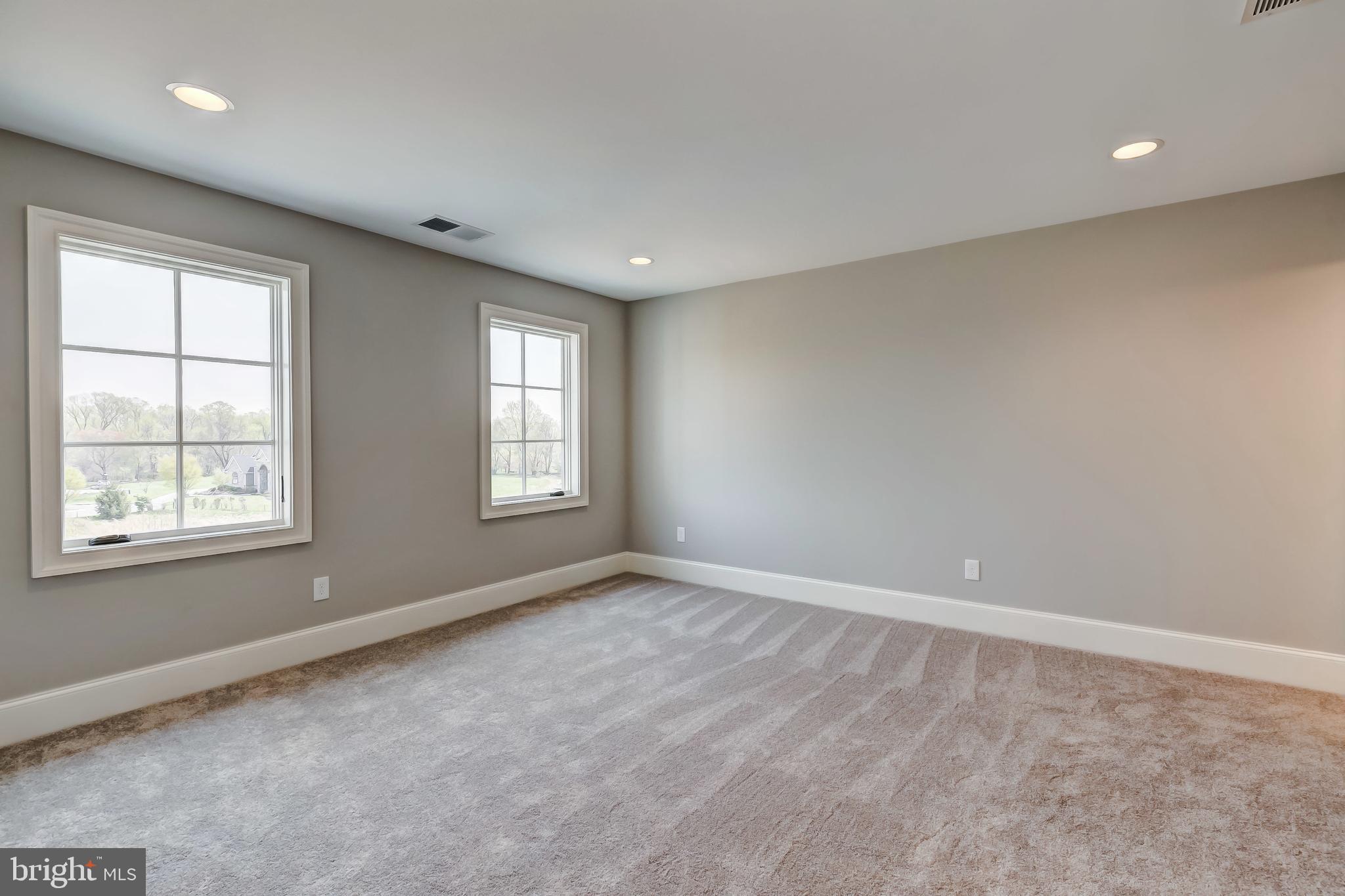 BRIGHTON COURT - Residential