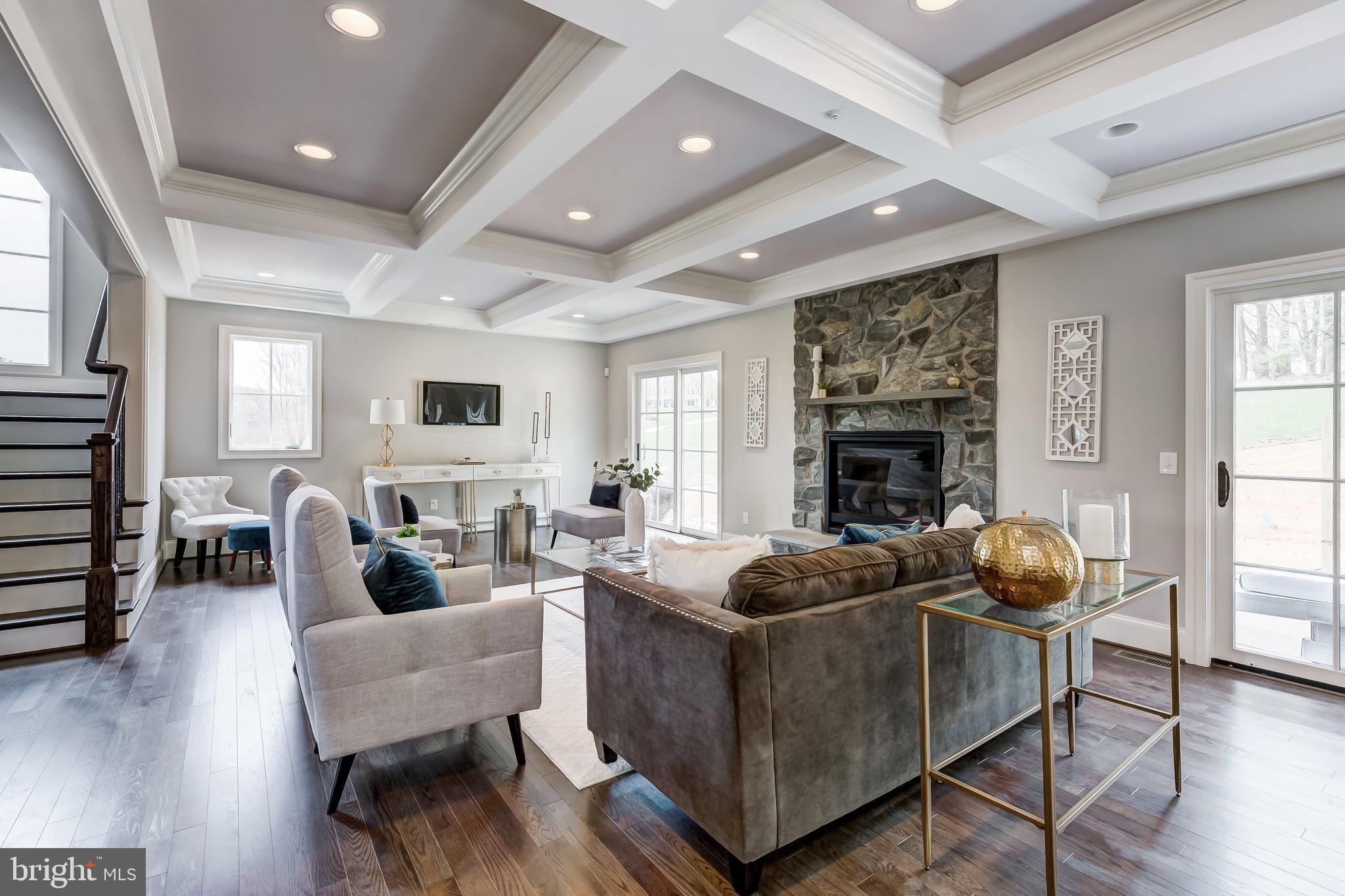 BRIGHTON COURT - Residential